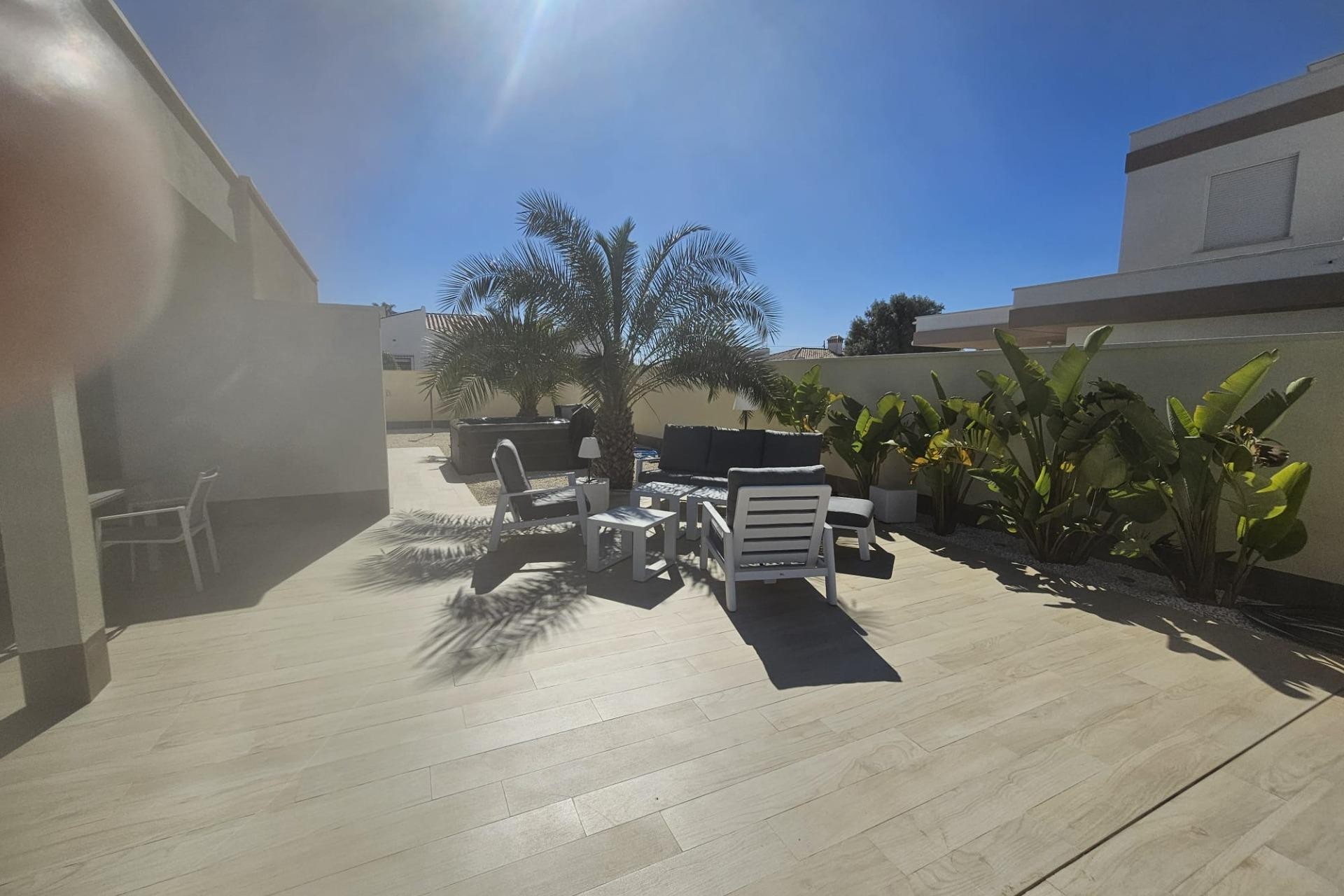 Resale - Villa -
Torrevieja - La Siesta - El Salado - Torreta
