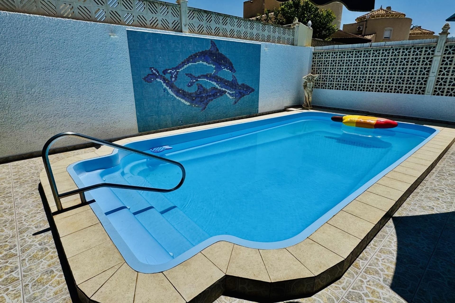 Resale - Villa -
Torrevieja - La Siesta - El Salado - Torreta