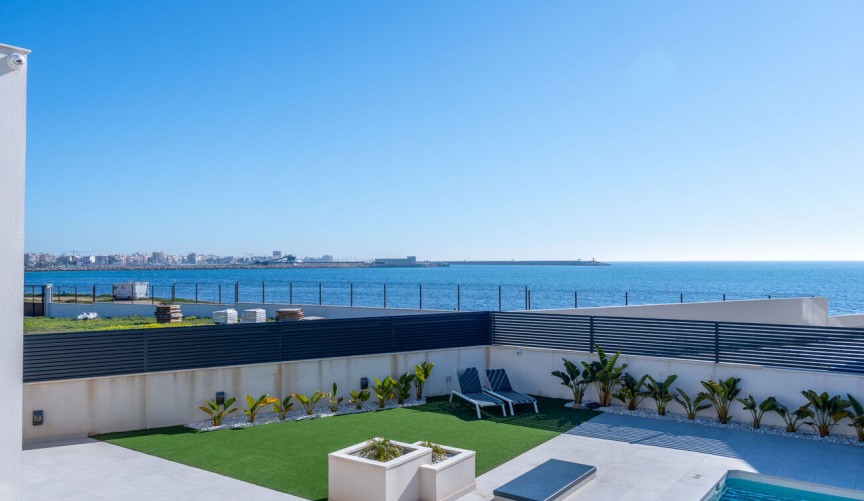 Resale - Villa -
Torrevieja - La Valeta