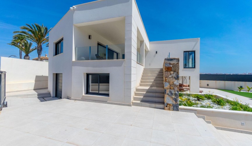 Resale - Villa -
Torrevieja - La Veleta