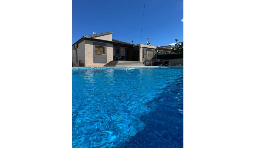 Resale - Villa -
Torrevieja - Los Balcones - Los Altos del Edén