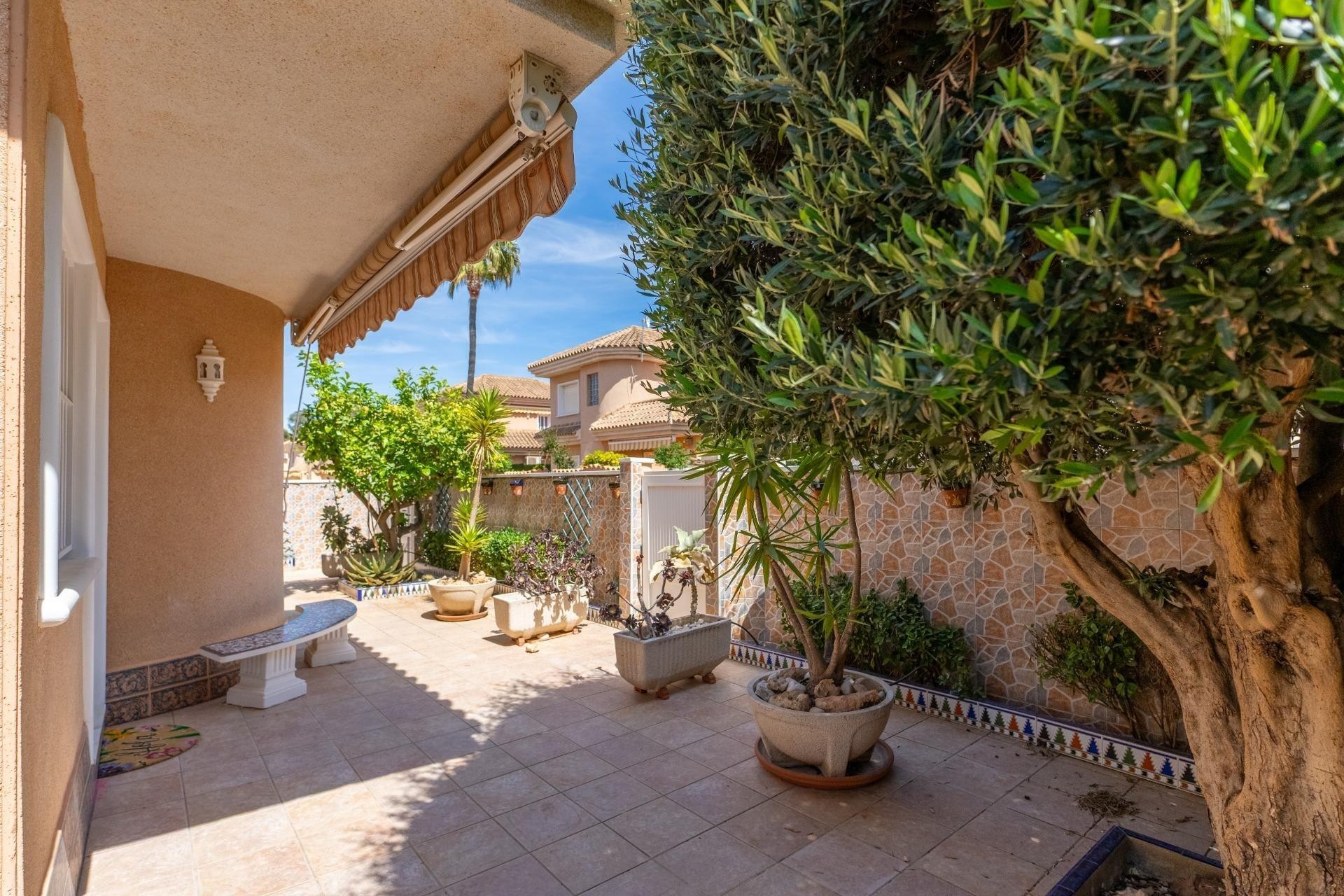 Resale - Villa -
Torrevieja - Los Balcones - Los Altos del Edén