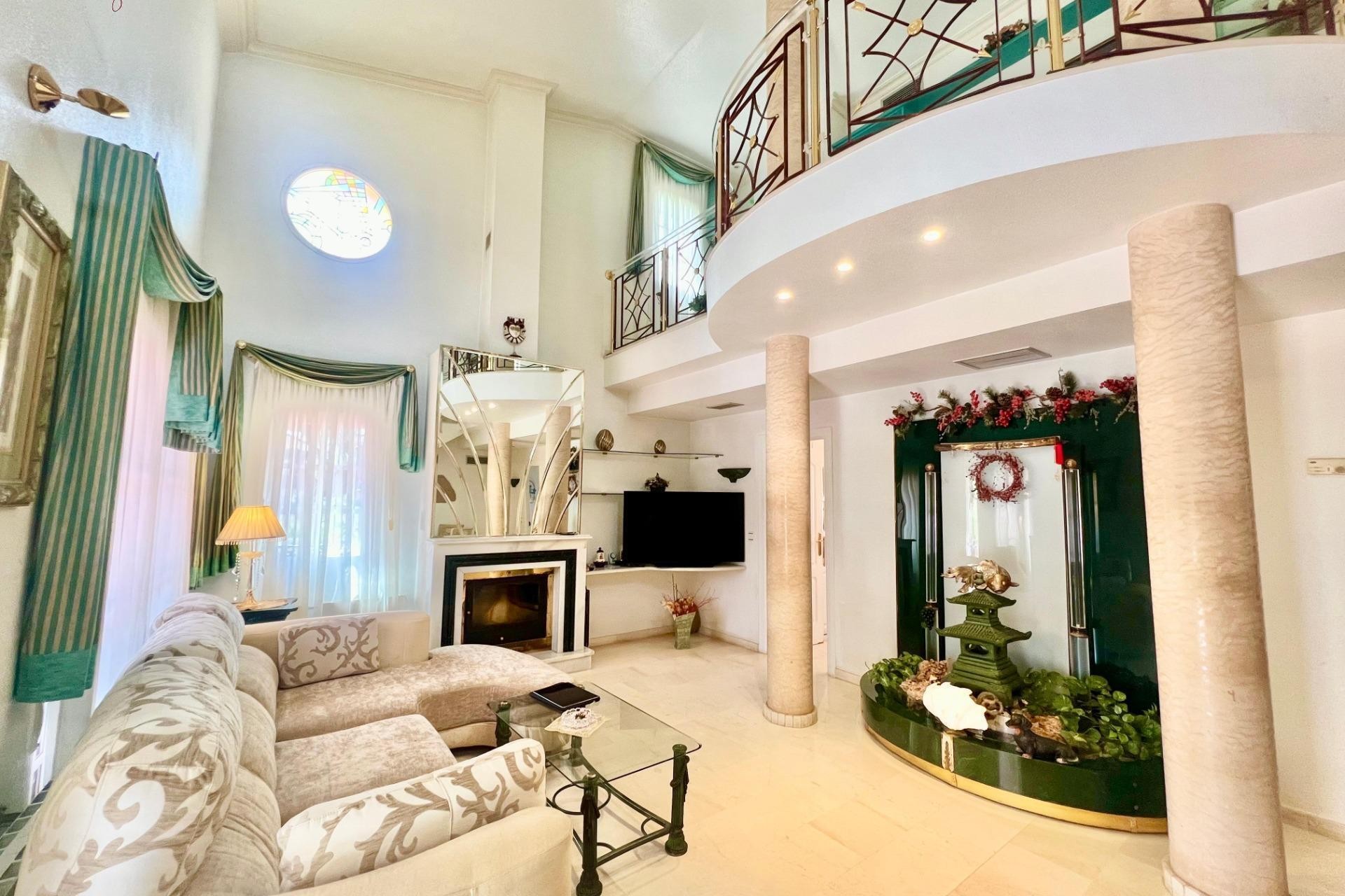 Resale - Villa -
Torrevieja - Los Balcones - Los Altos del Edén