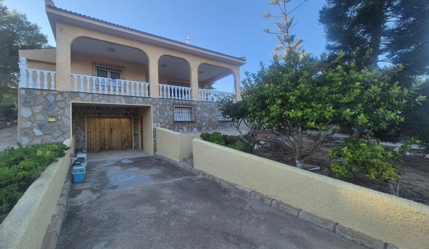 Resale - Villa -
Torrevieja - Los Balcones - Los Altos del Edén