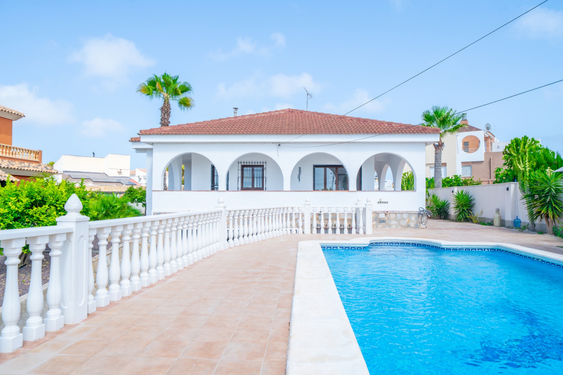 Resale - Villa -
Torrevieja - Los Balcones