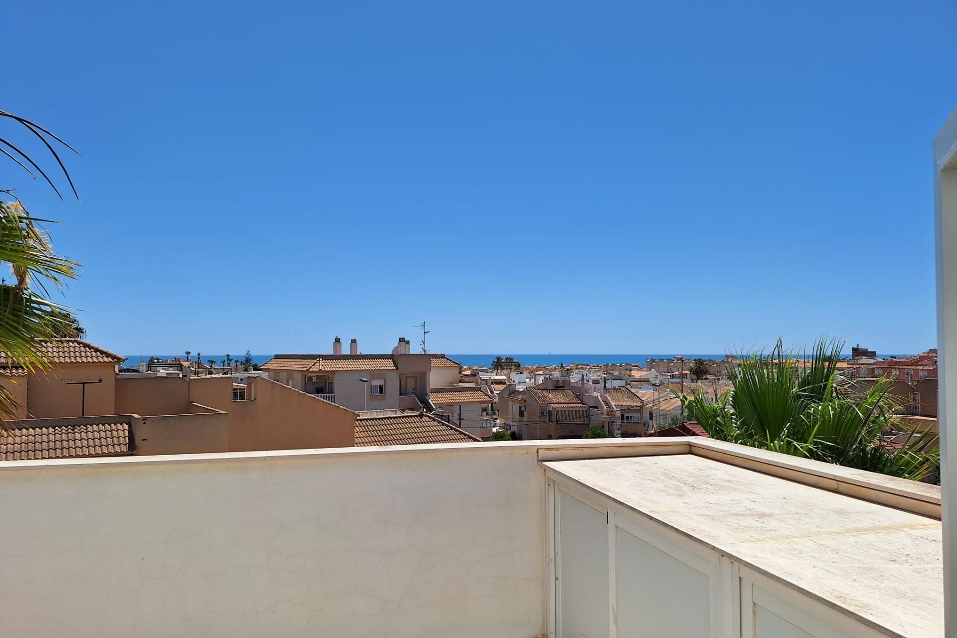 Resale - Villa -
Torrevieja - Los Frutales