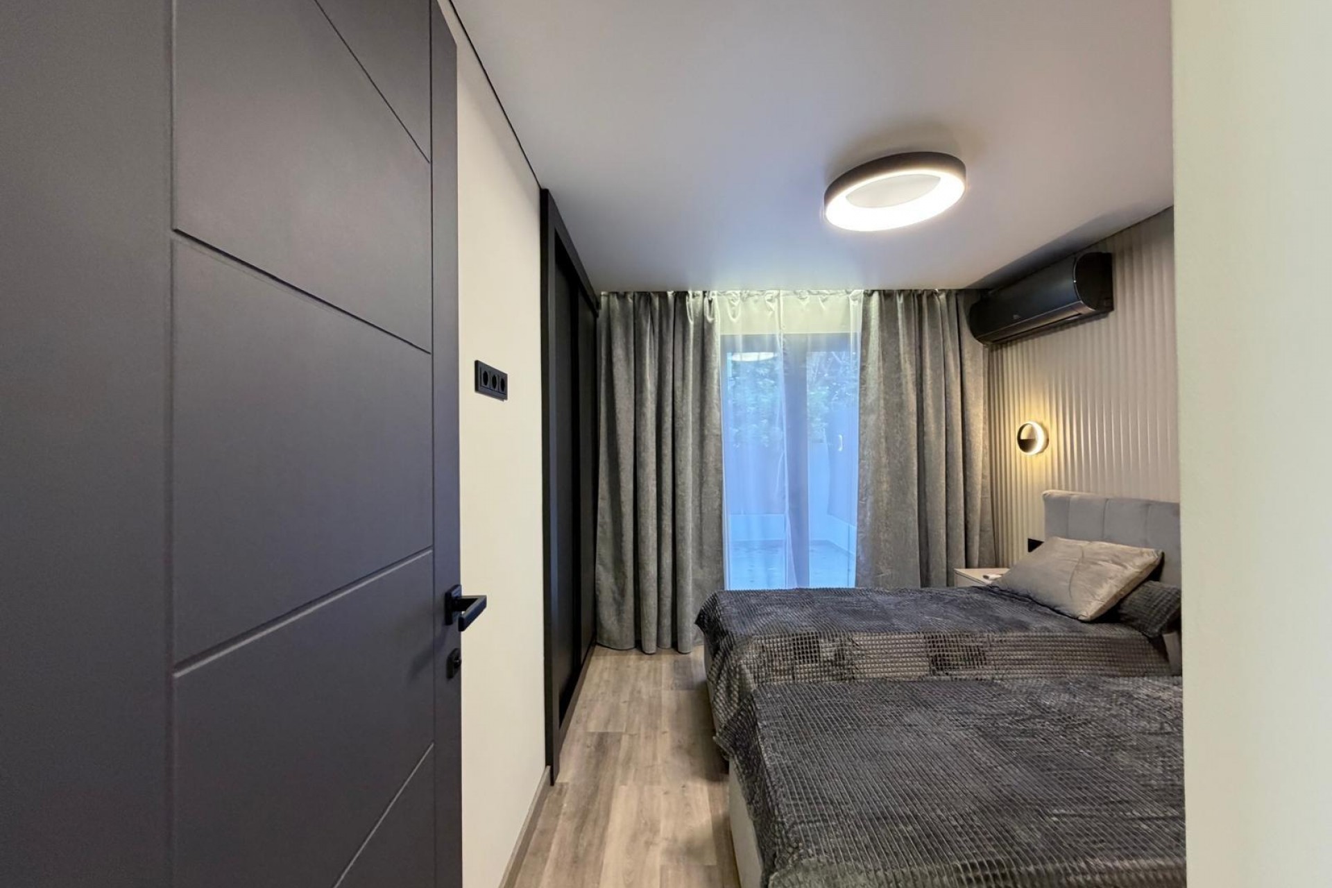 Resale - Villa -
Torrevieja - Punta Prima