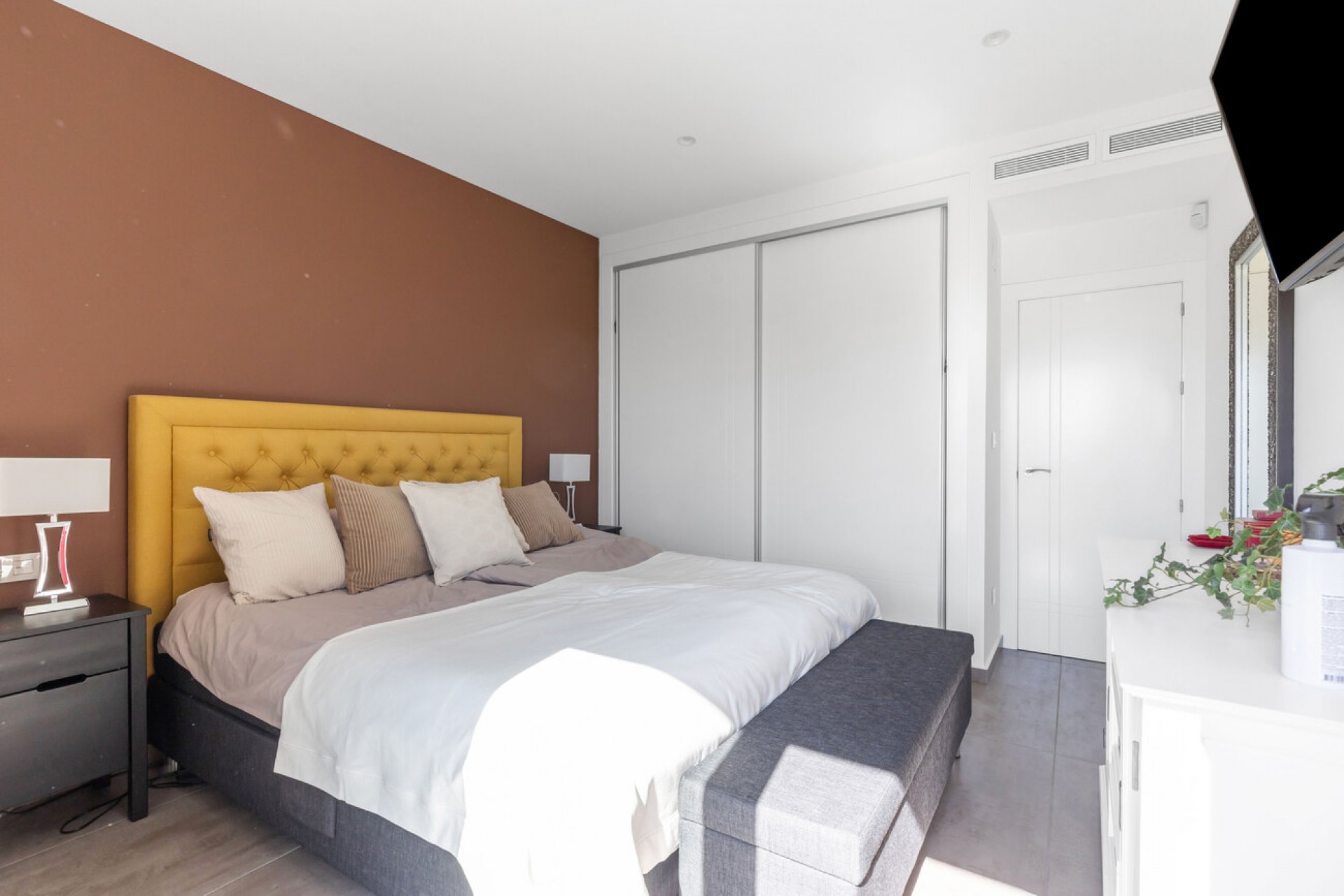 Resale - Villa -
Torrevieja - Rosaleda