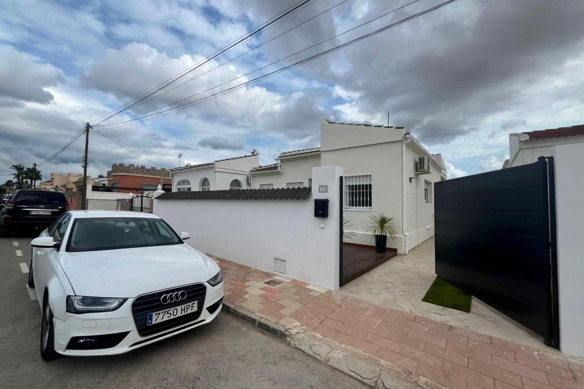 Resale - Villa -
Torrevieja - San Luis