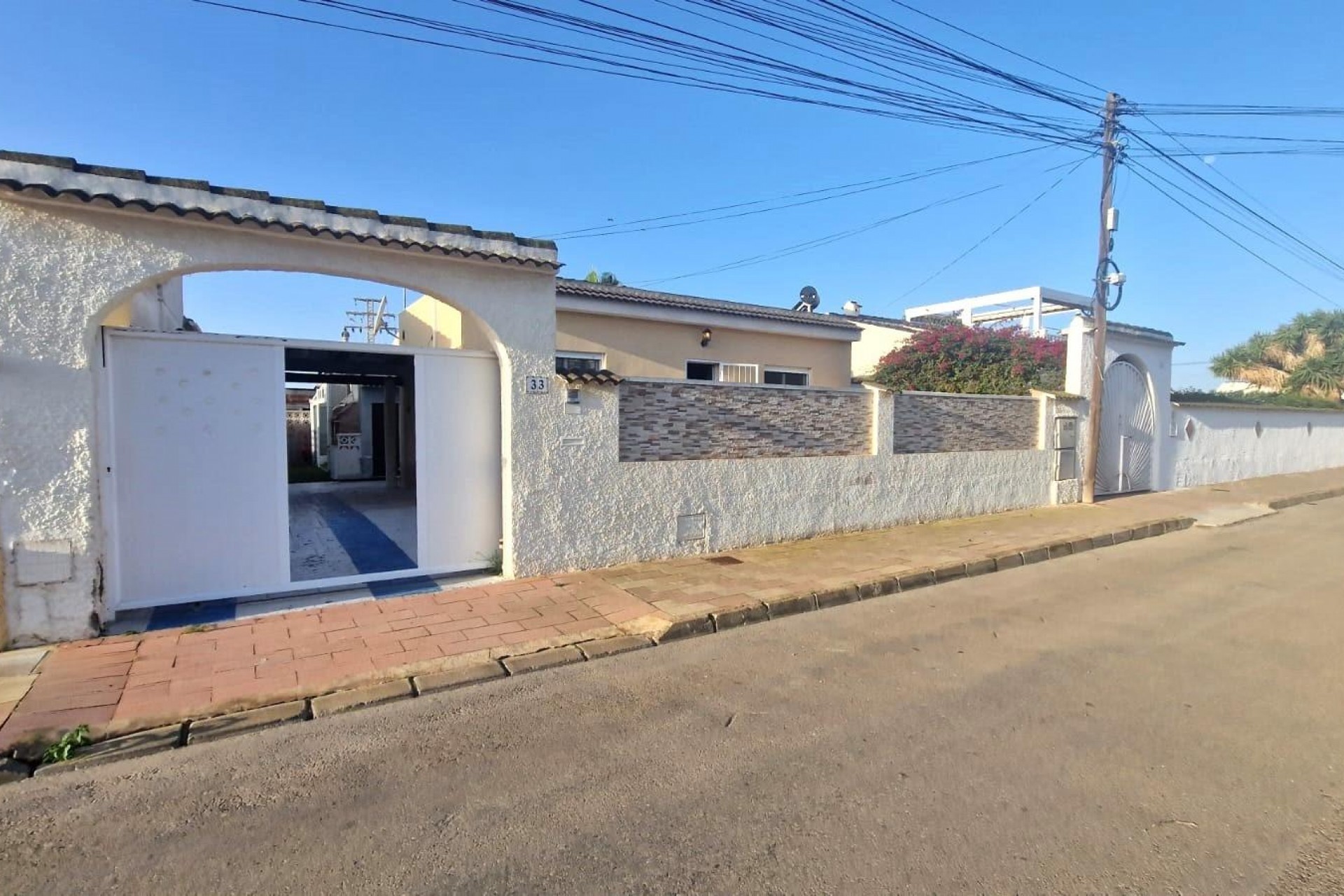 Resale - Villa -
Torrevieja - San Luis