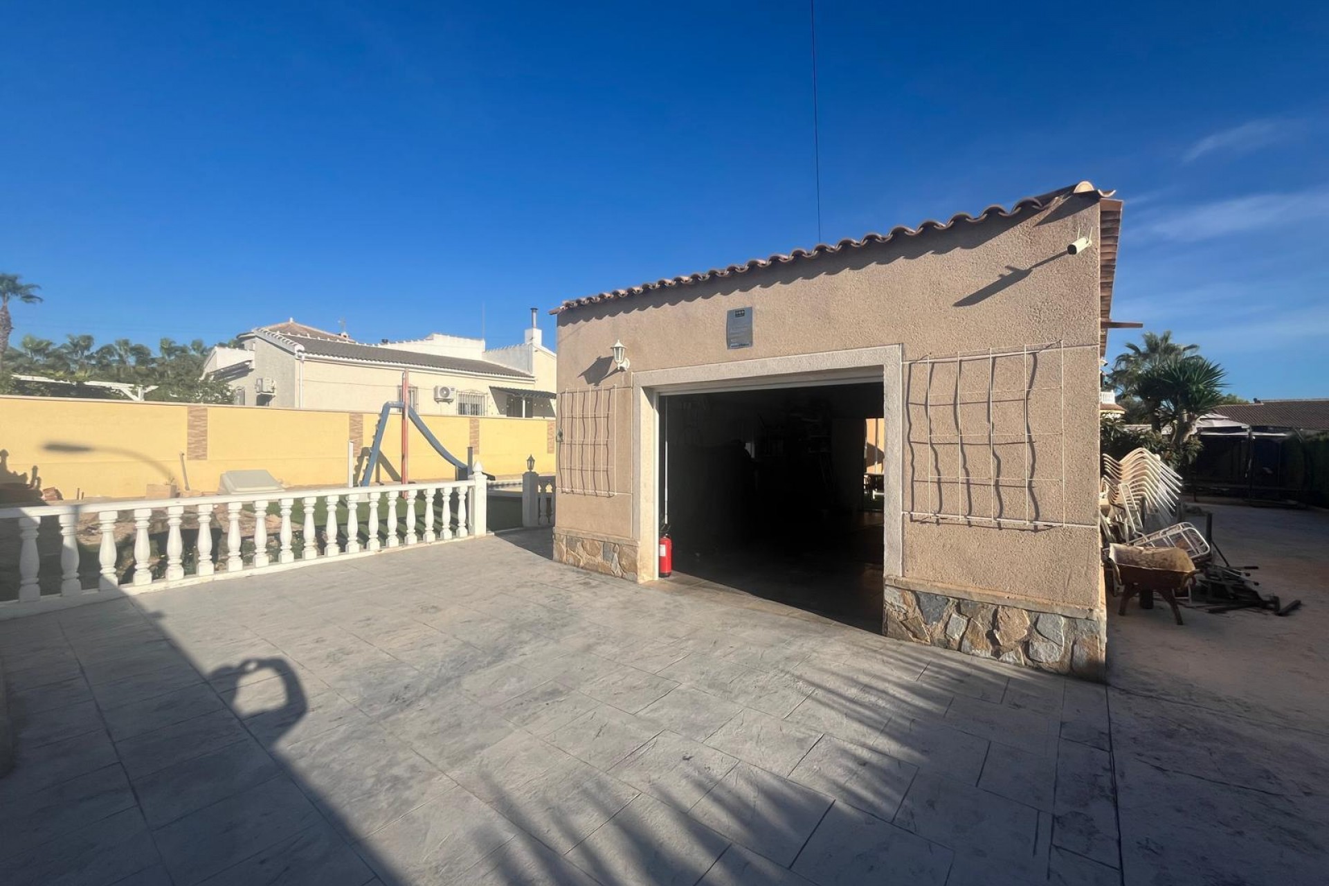 Resale - Villa -
Torrevieja - San Luis