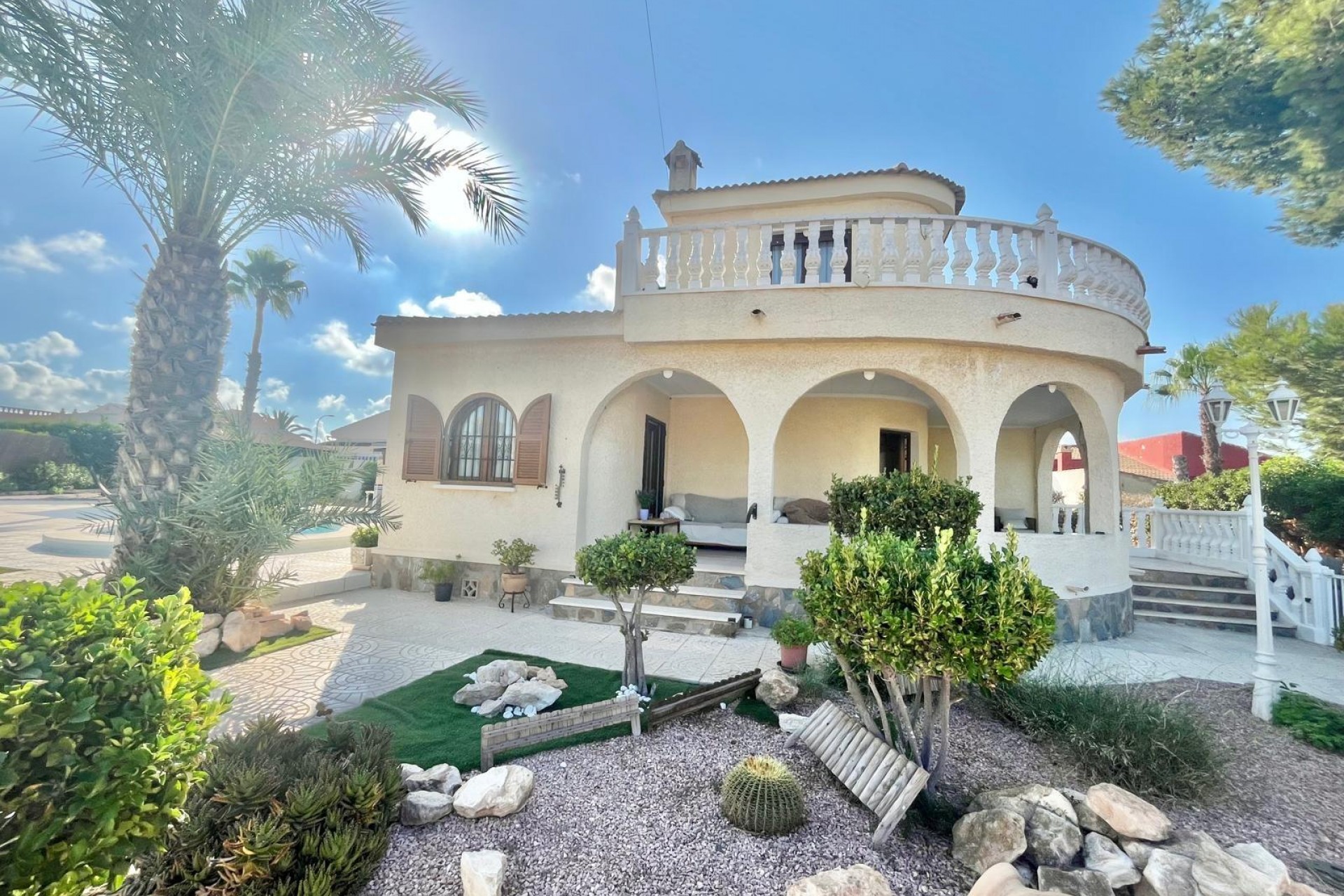 Resale - Villa -
Torrevieja - San Luis