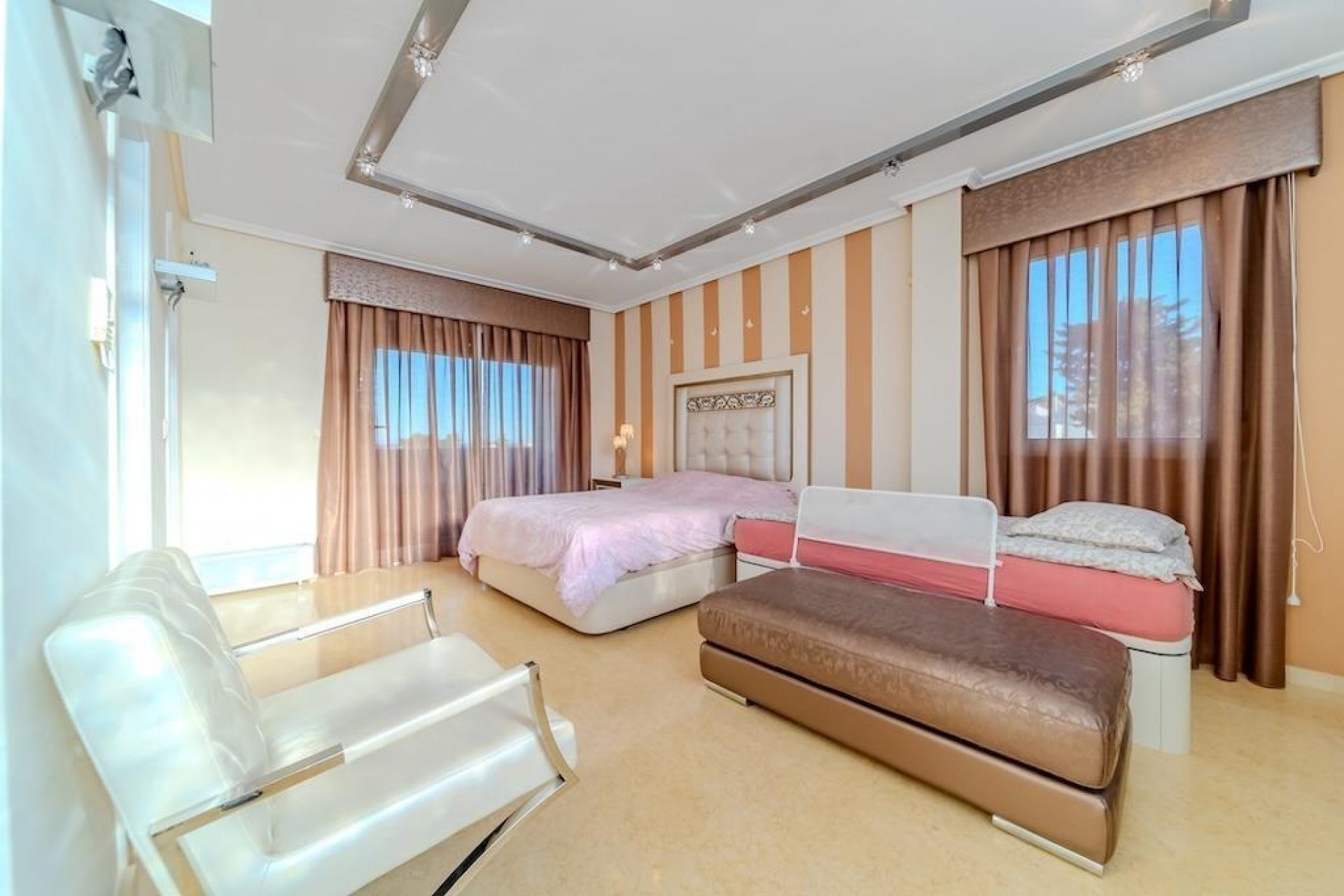 Resale - Villa -
Torrevieja - Torre La Mata