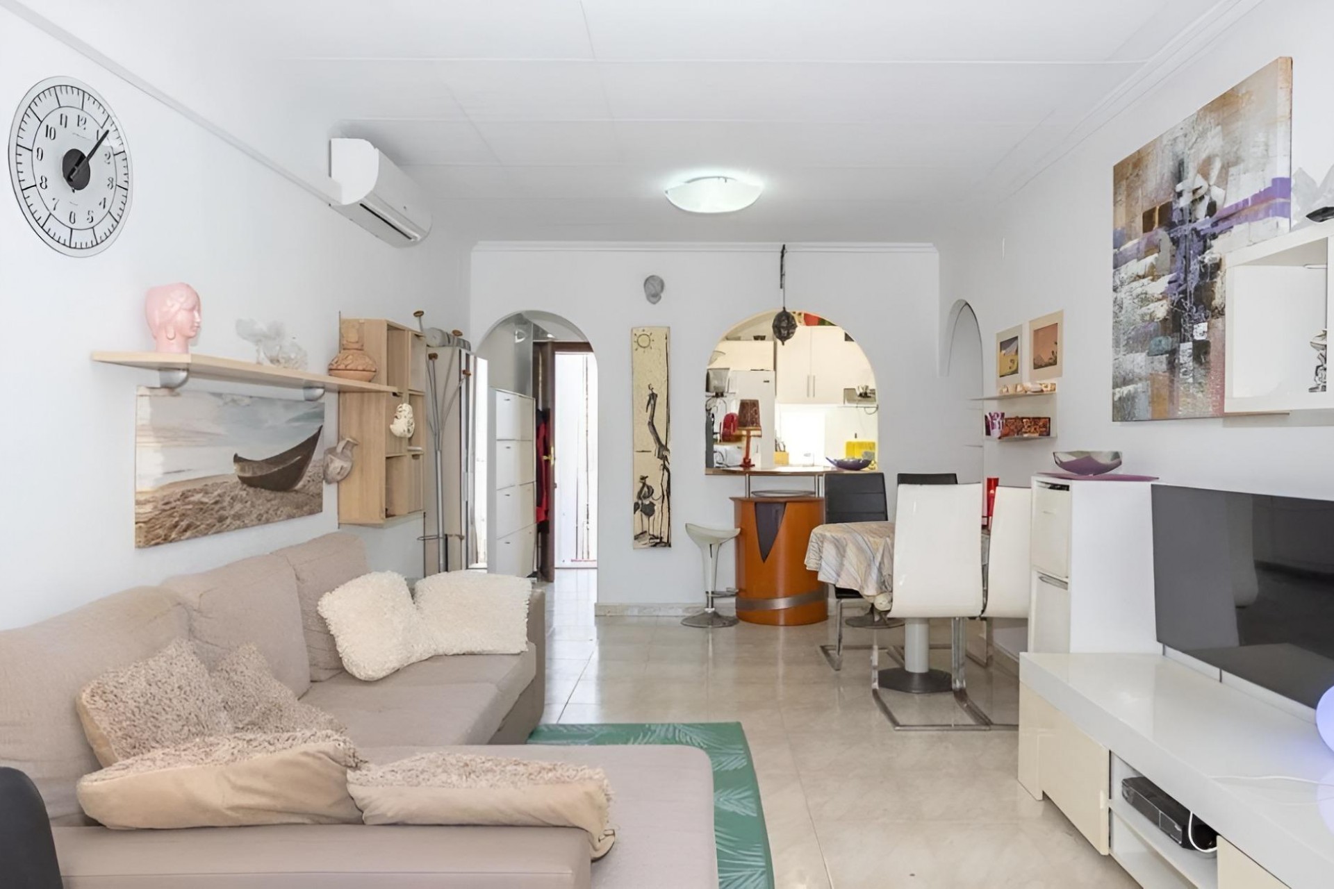 Resale - Villa -
Torrevieja - Torreblanca