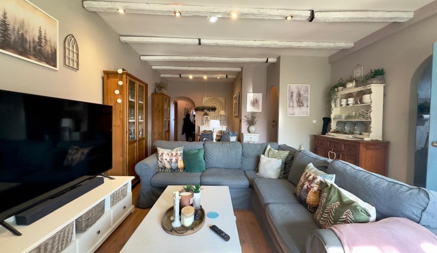 Resale - Villa -
Torrevieja - Torreblanca