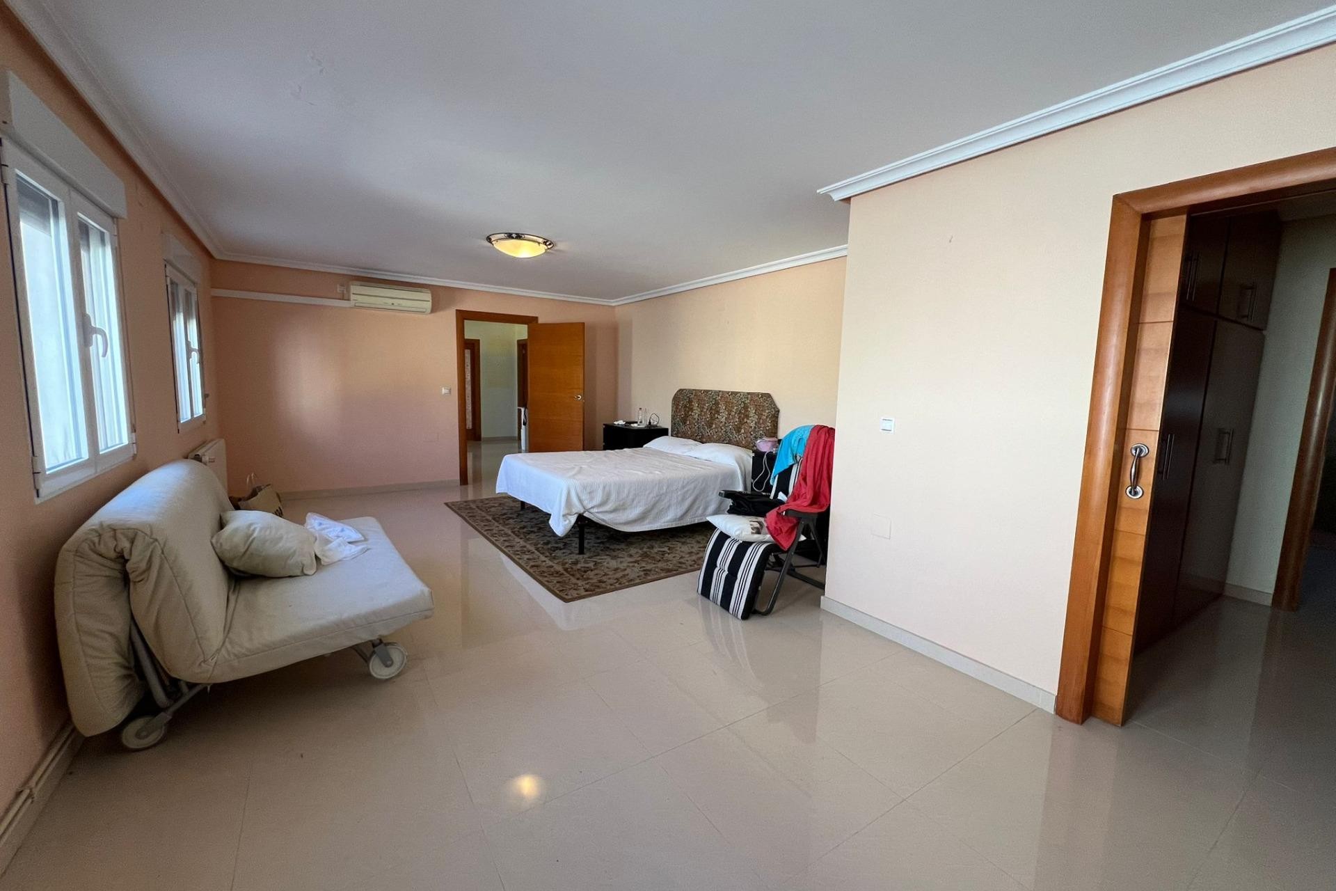 Resale - Villa -
Torrevieja - Torreta Florida