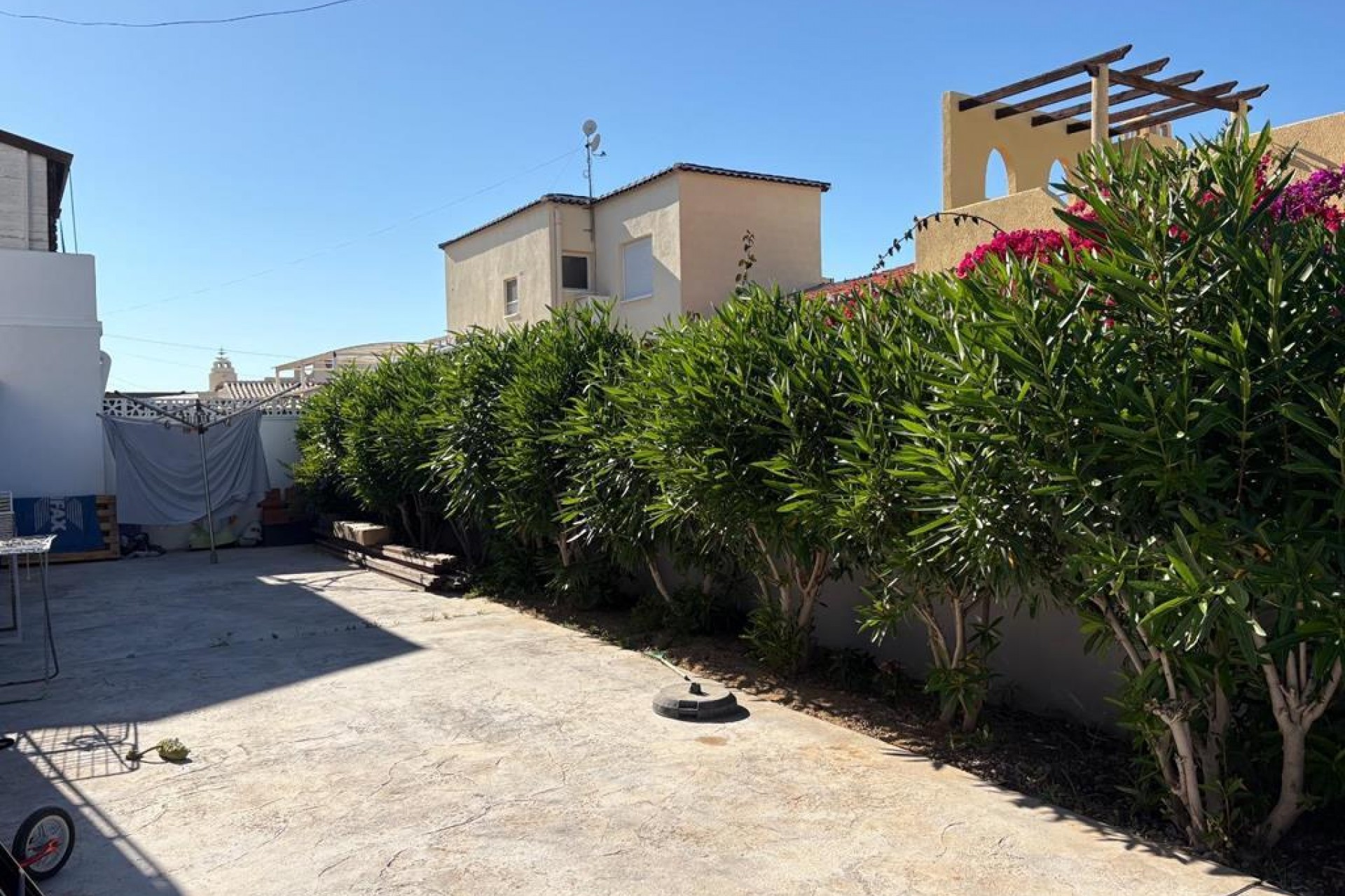 Resale - Villa -
Torrevieja - Torreta Florida