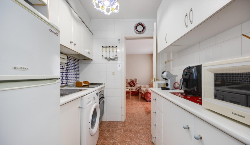 Resale - Villa -
Torrevieja - Torretas