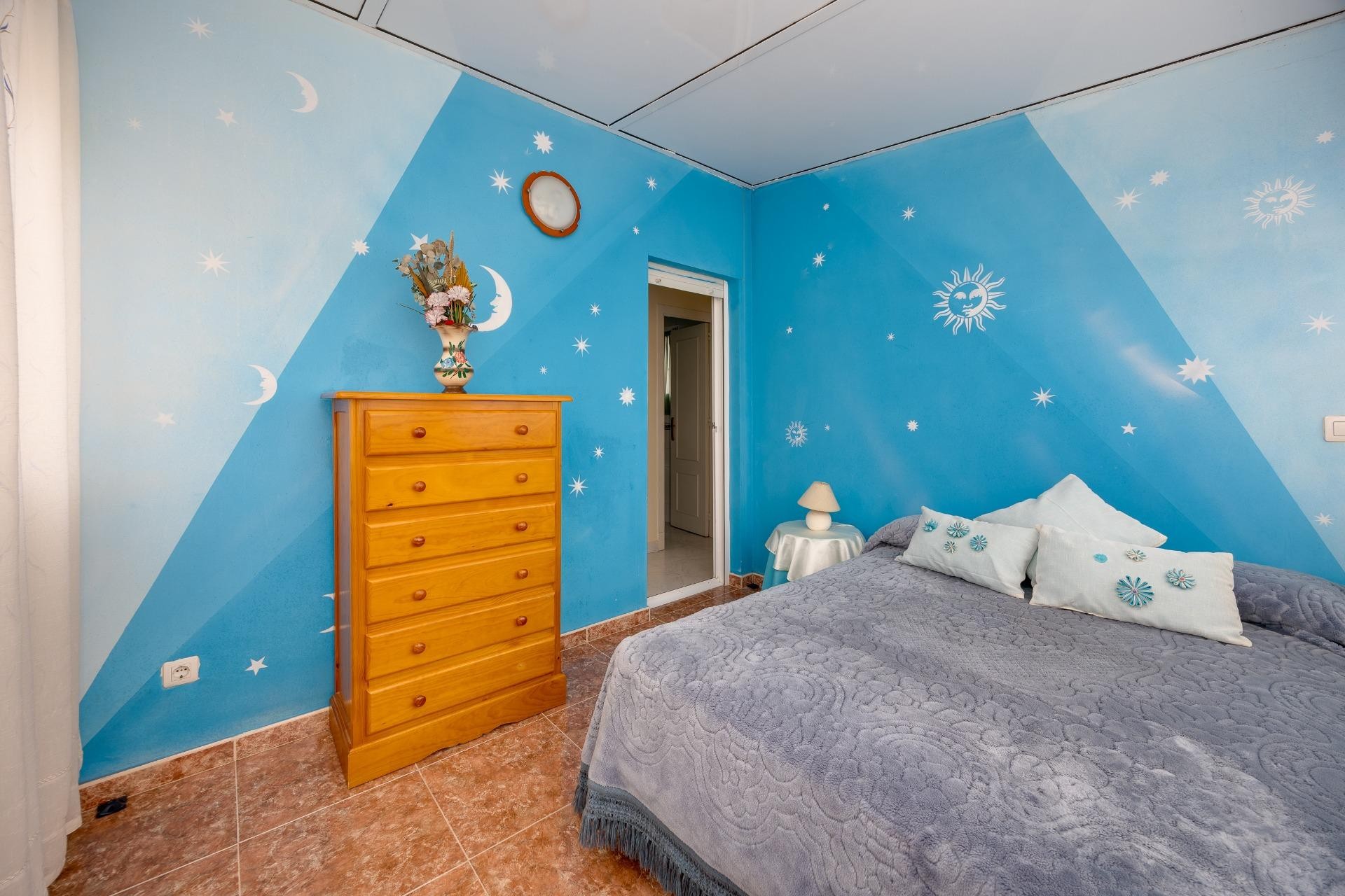 Resale - Villa -
Torrevieja - Torretas