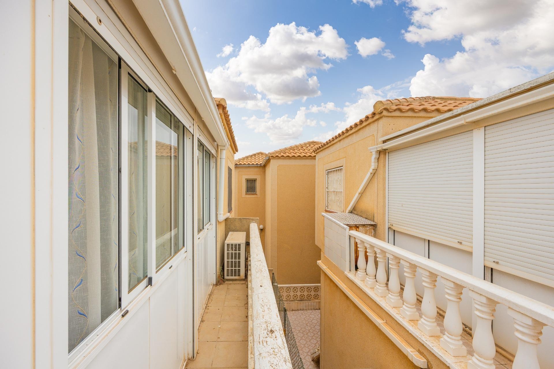 Resale - Villa -
Torrevieja - Torretas