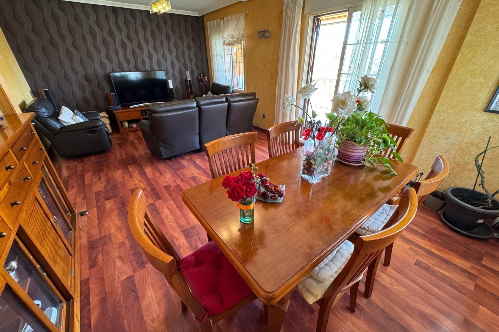 Resale - Villa -
Torrevieja - Zona Los Frutales