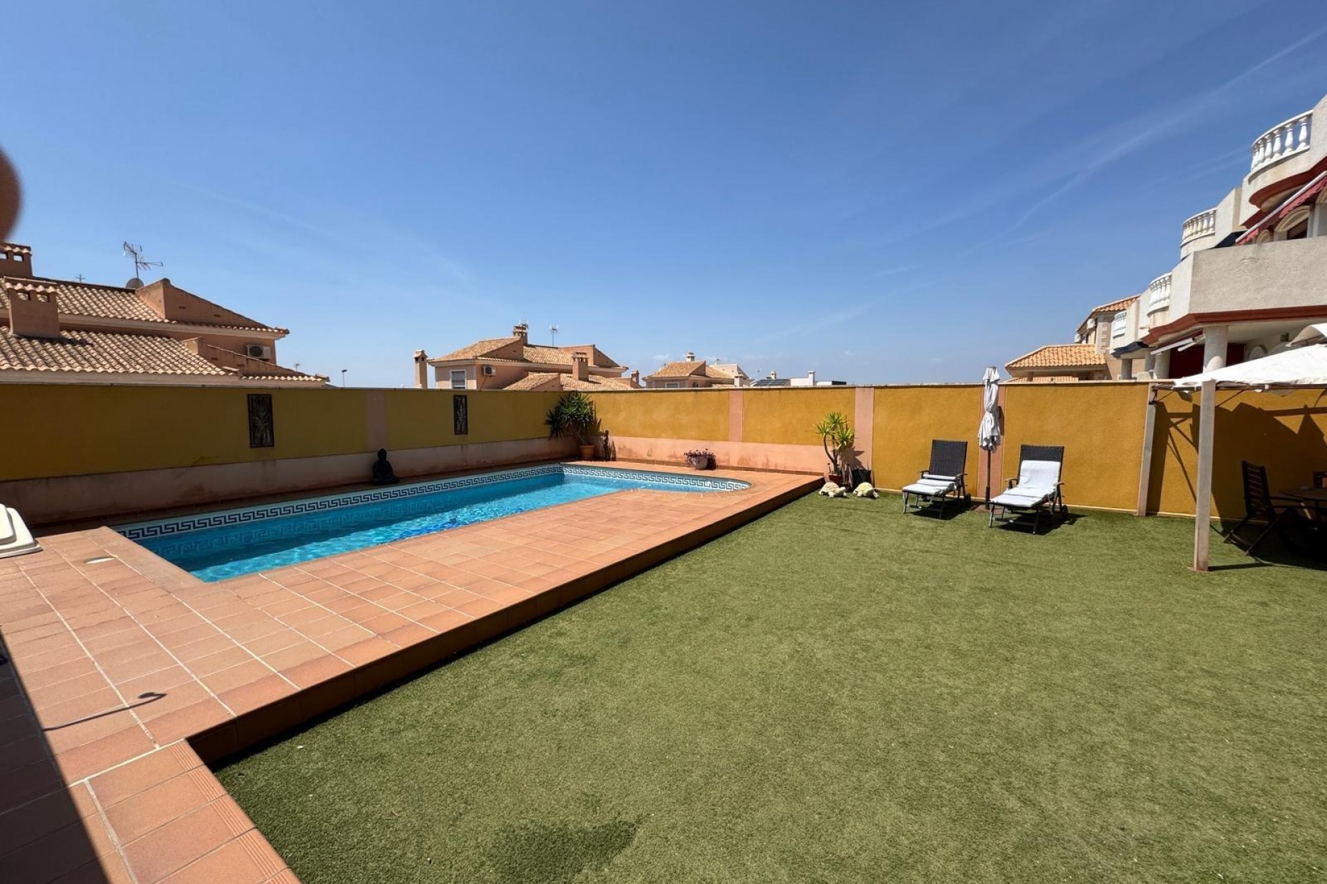 Resale - Villa -
Torrevieja - Zona Los Frutales