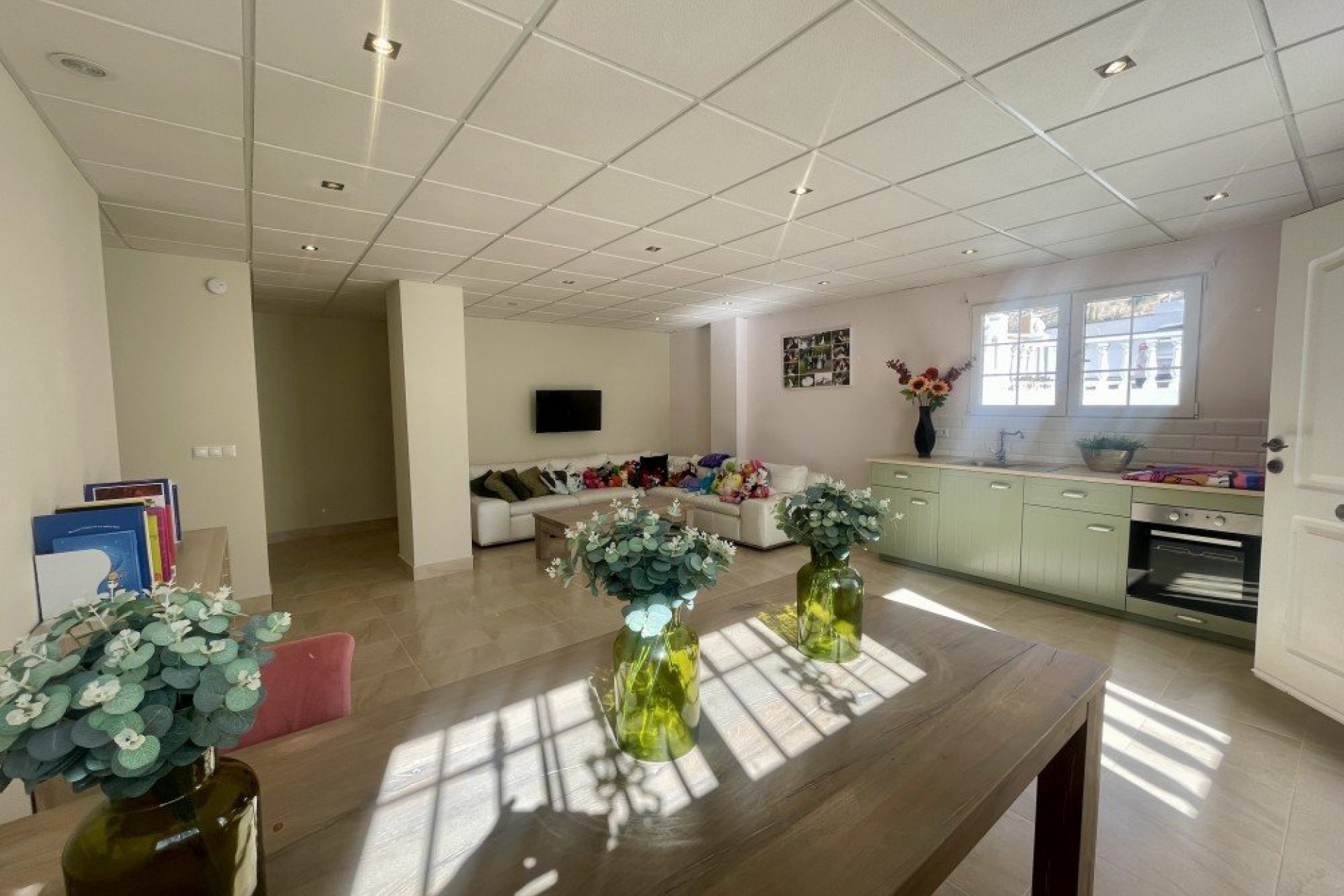 Resale - Villa -
Urb. La Marina - Inland