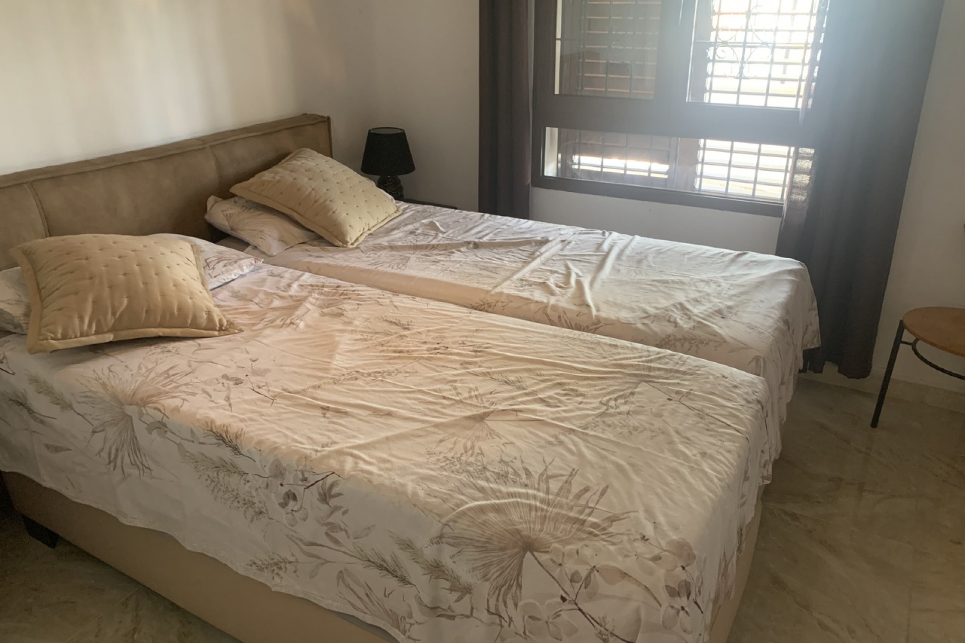 Resale - Villa -
Villamartin - Costa Blanca