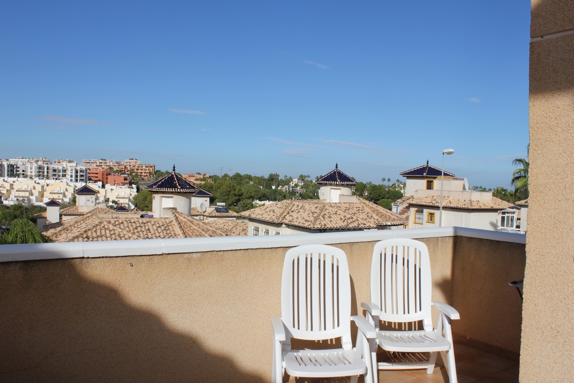 Resale - Villa -
Villamartin - Costa Blanca