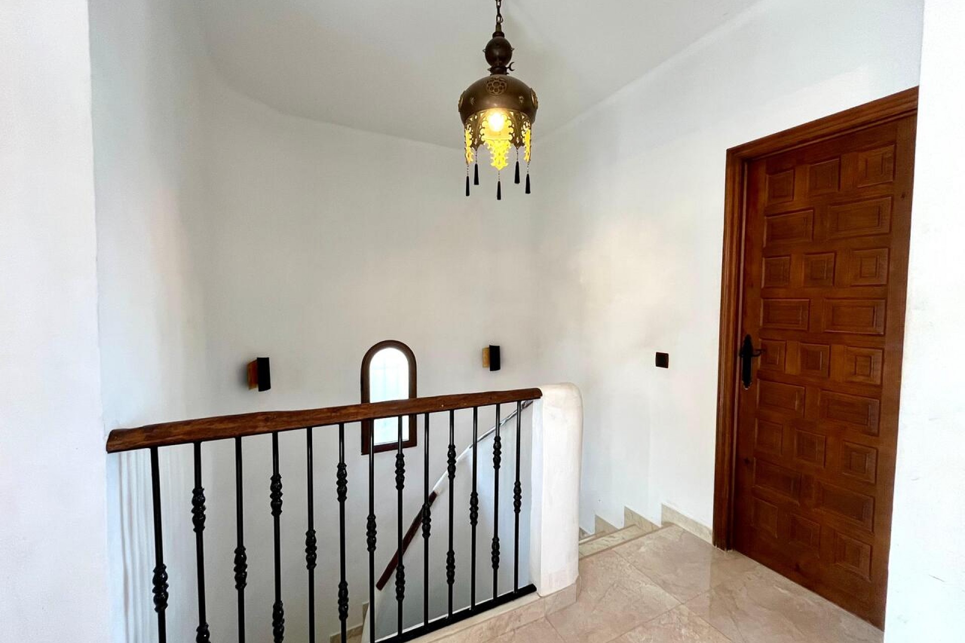 Resale - Villa -
Villamartin - Costa Blanca