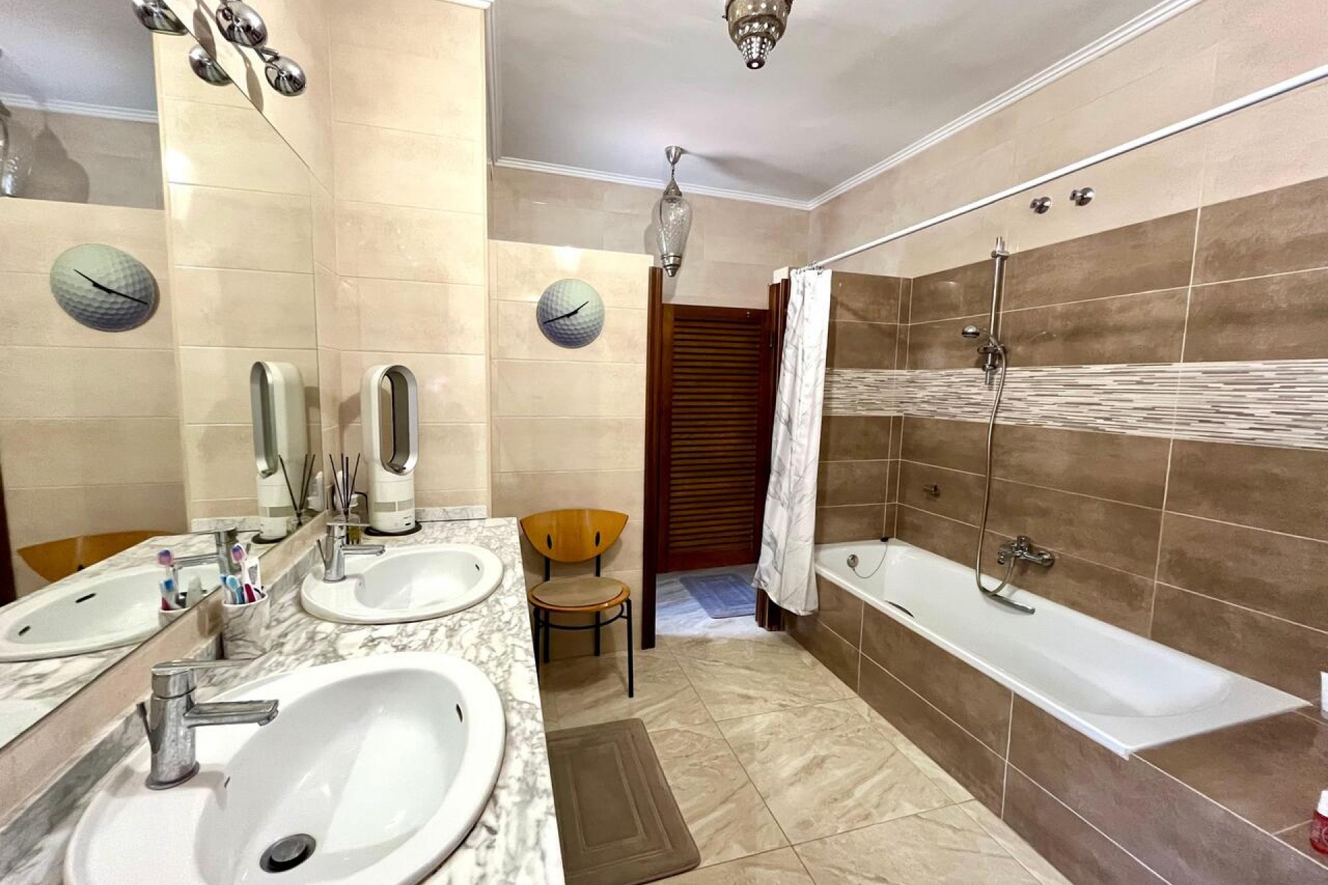 Resale - Villa -
Villamartin - Costa Blanca