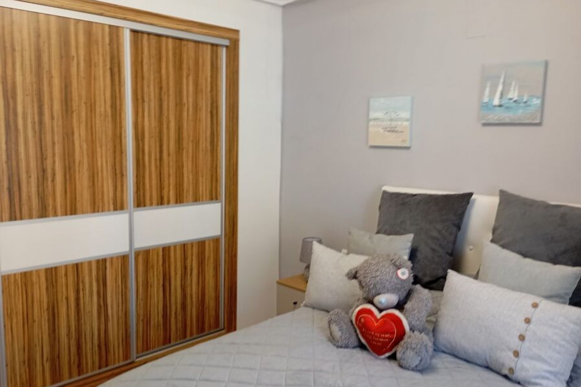 Resale - Villa -
Villamartin - Costa Blanca