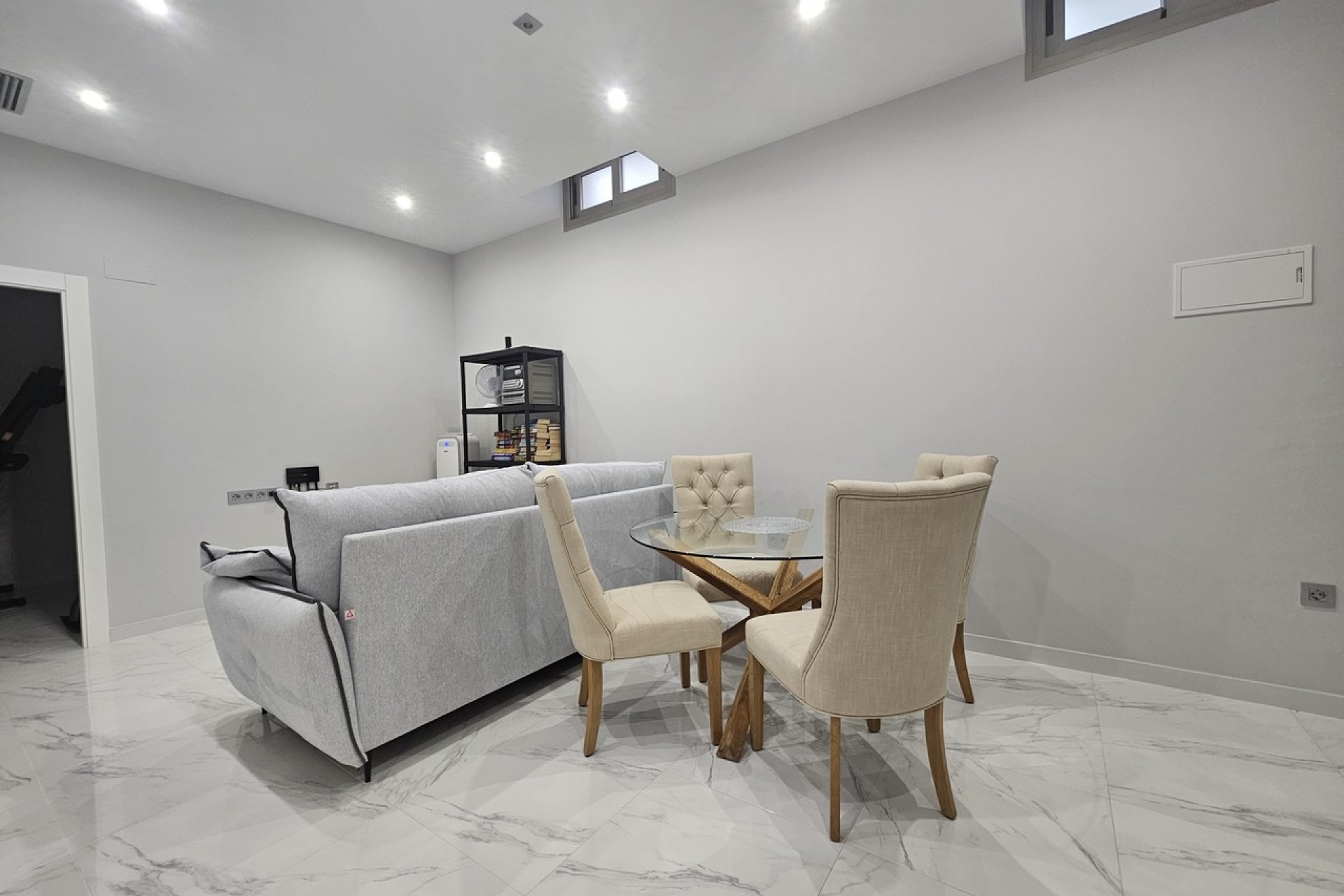 Resale - Villa -
Villamartin - Costa Blanca