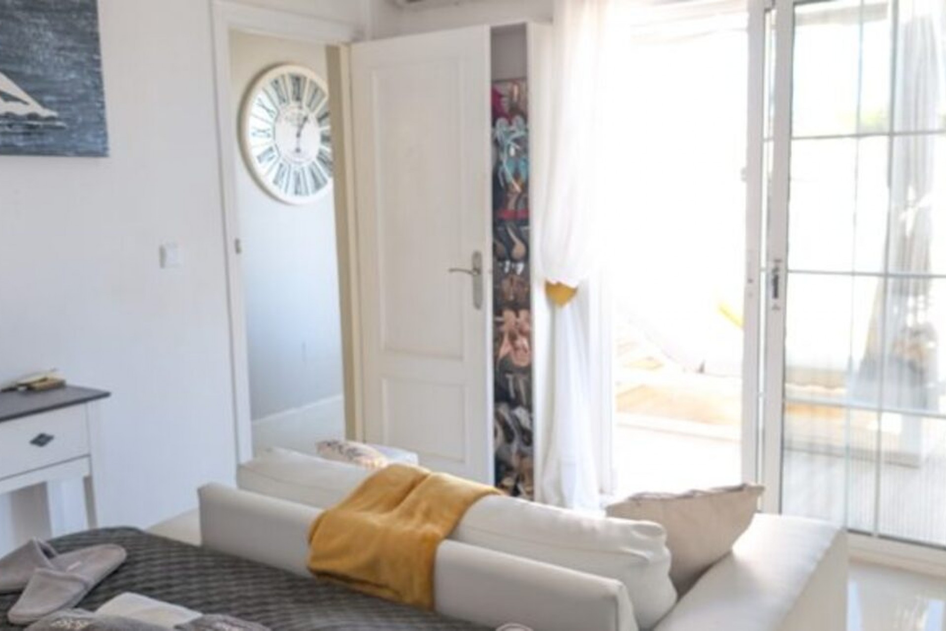 Resale - Villa -
Villamartin - Costa Blanca