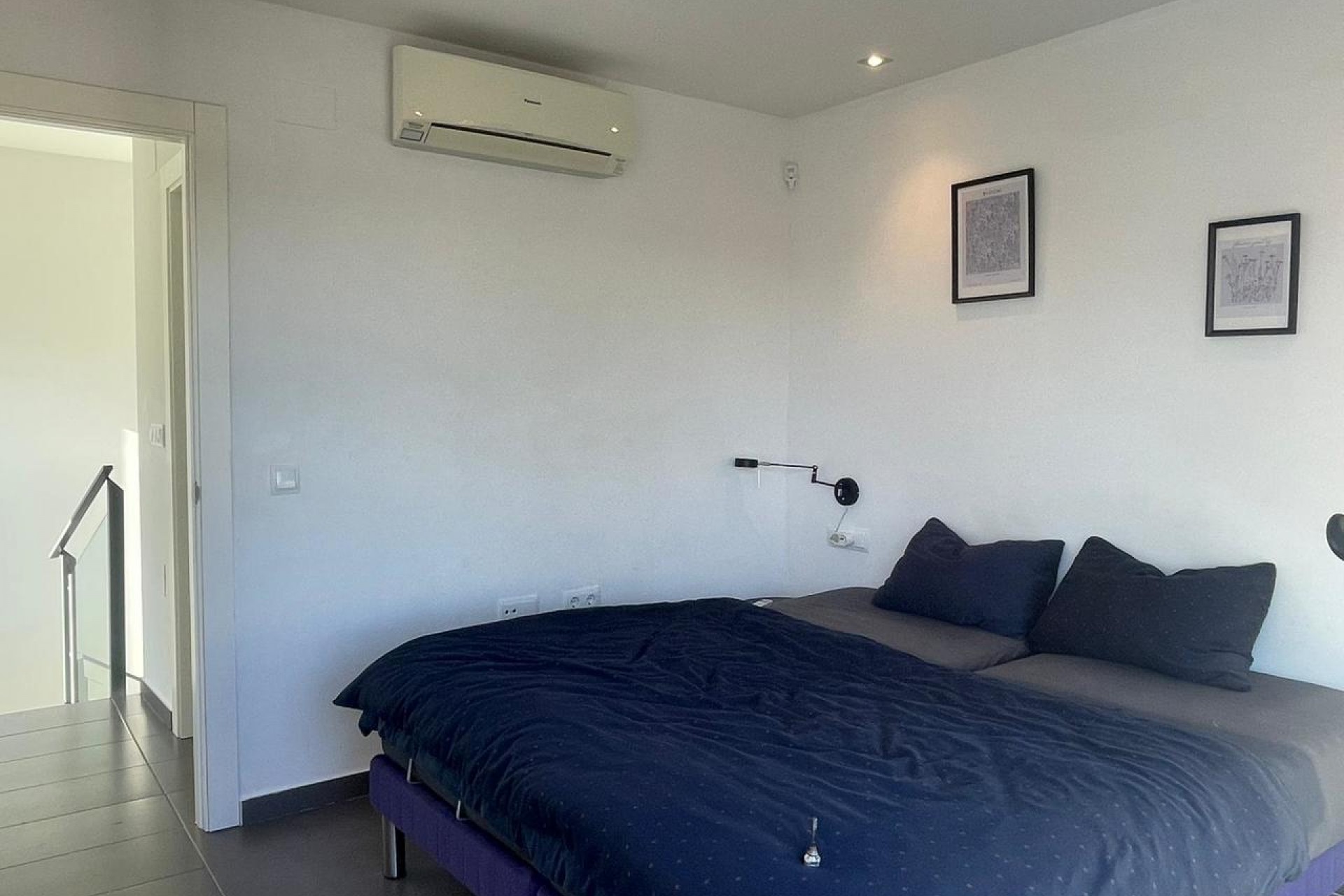 Resale - Villa -
Villamartin - Costa Blanca