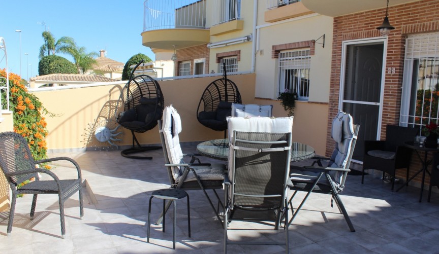 Resale - Villa -
Villamartin - Costa Blanca