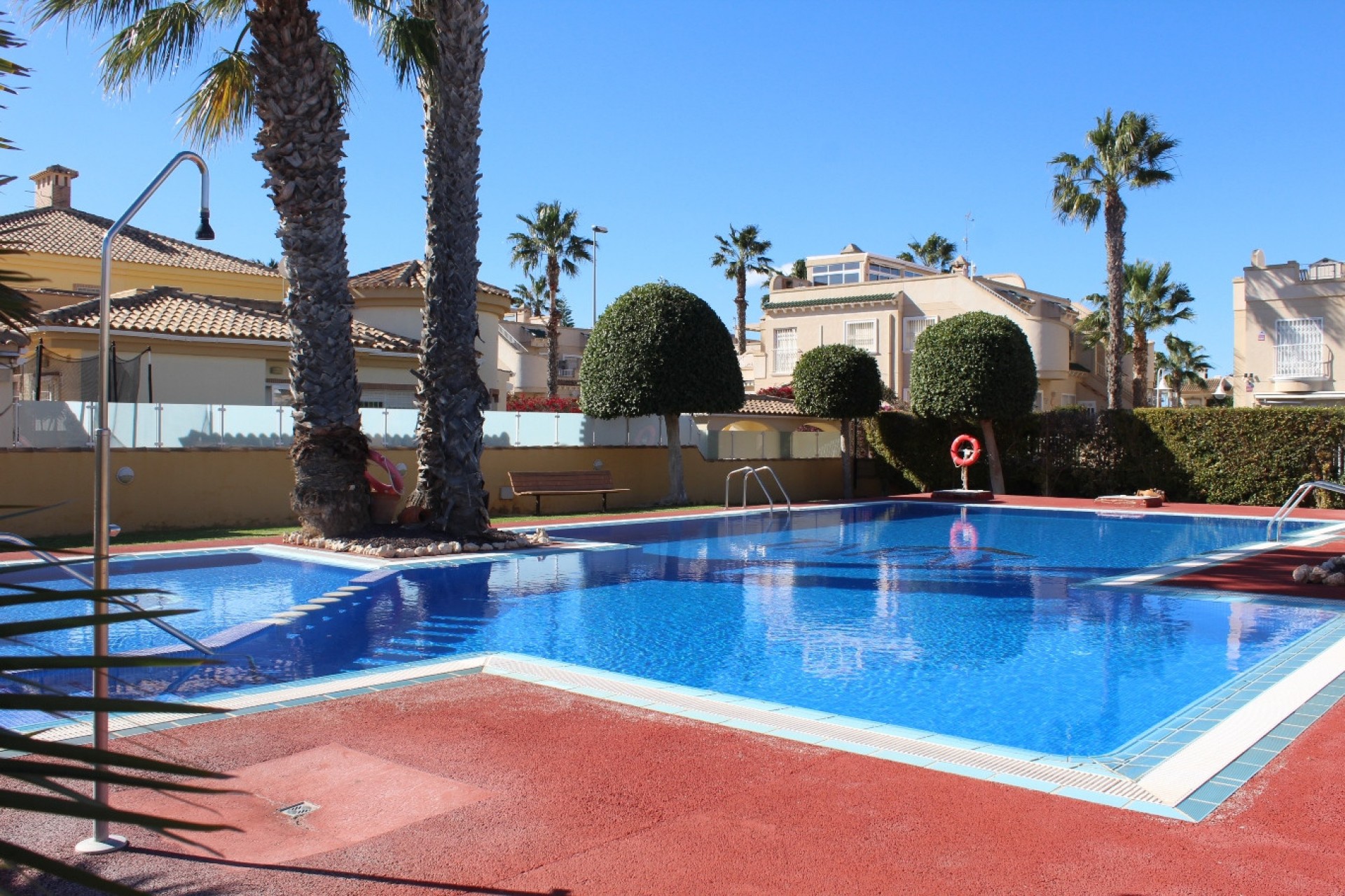 Resale - Villa -
Villamartin - Costa Blanca