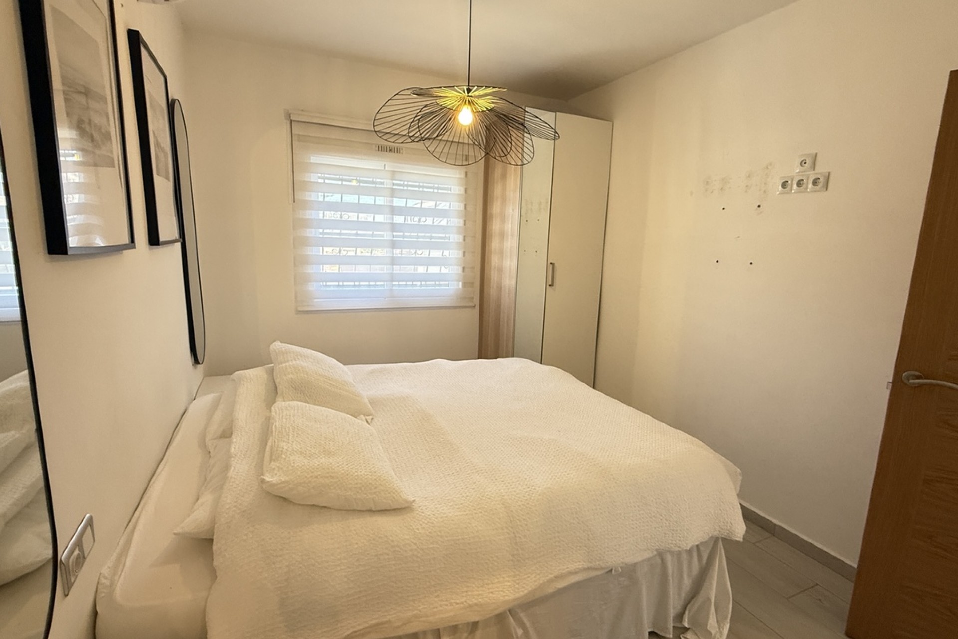 Resale - Villa -
Villamartin - Costa Blanca