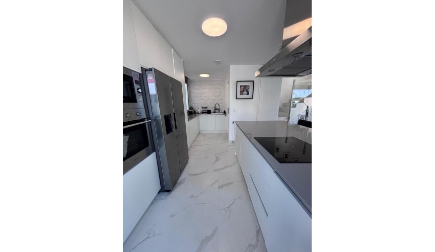 Resale - Villa -
Villamartin - Costa Blanca