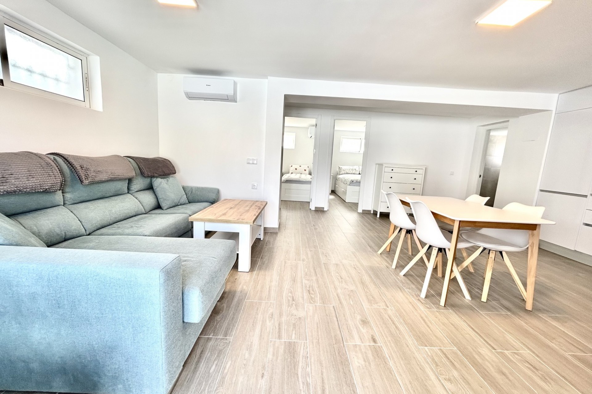 Resale - Villa -
Villamartin - Costa Blanca