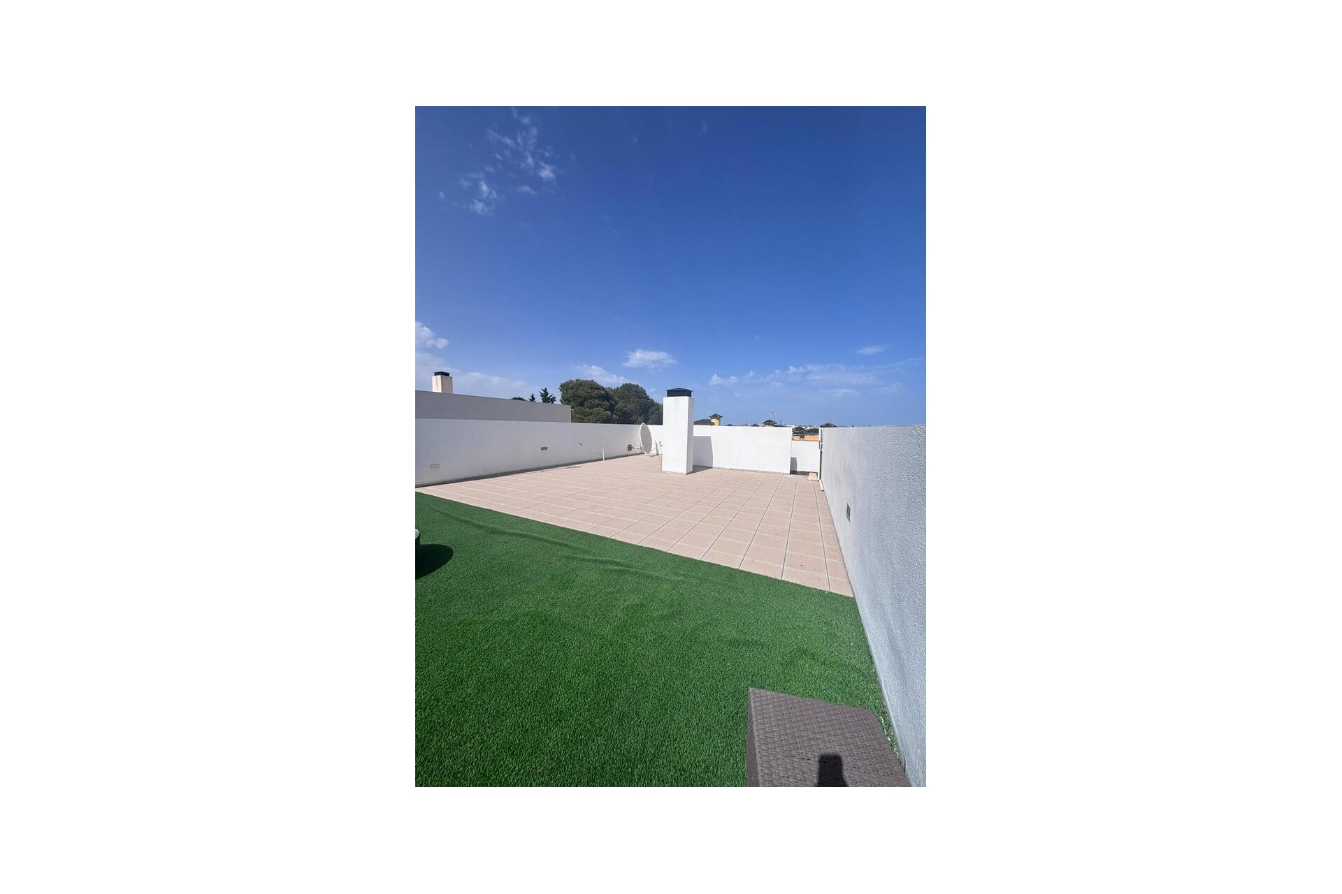 Resale - Villa -
Villamartin - Costa Blanca