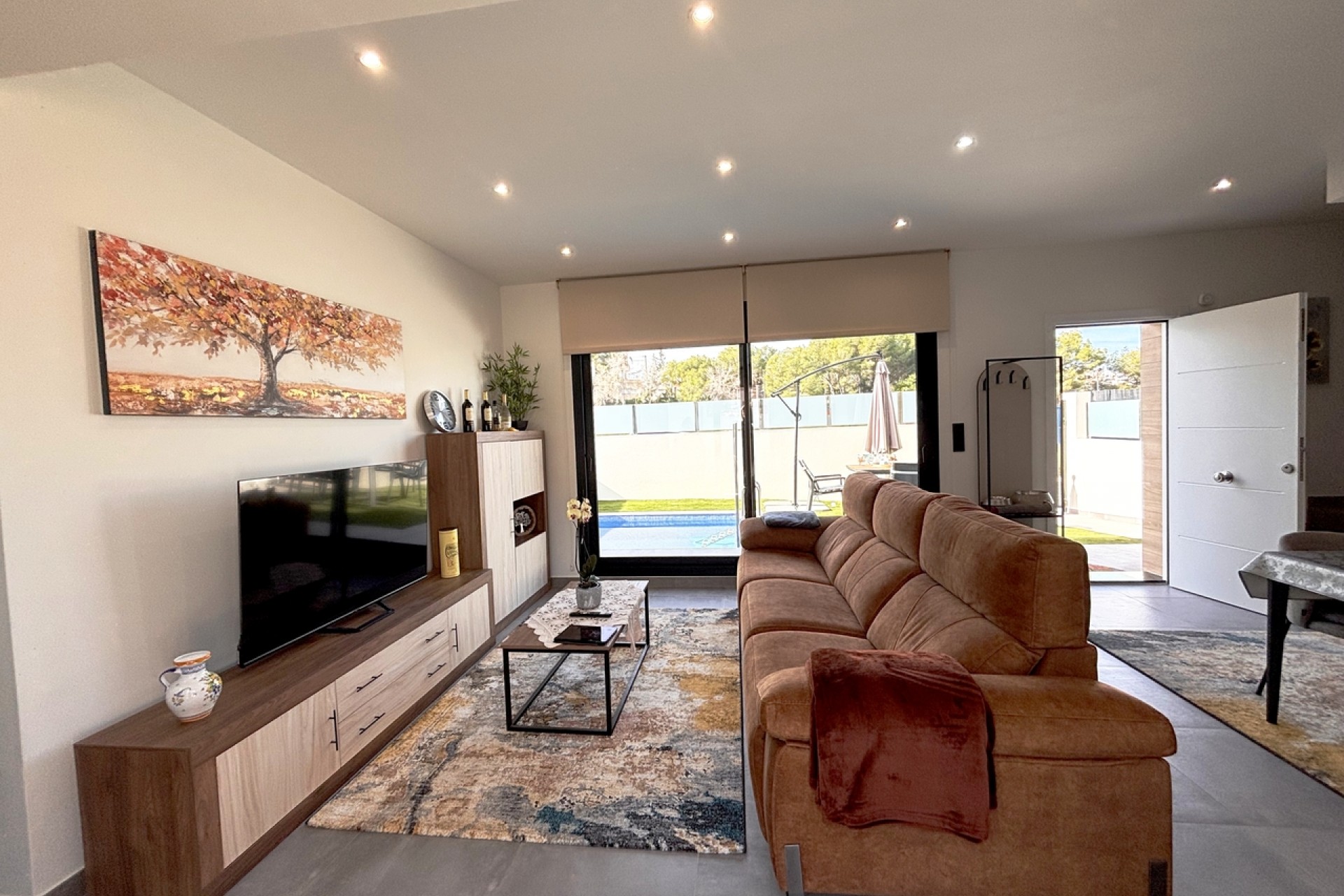 Resale - Villa -
Villamartin - Costa Blanca