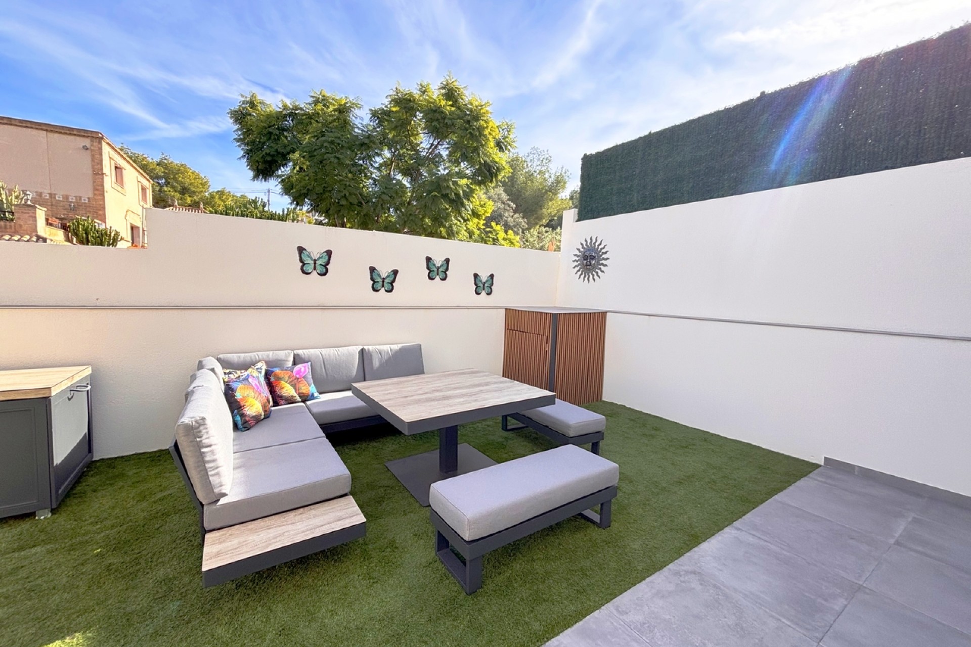 Resale - Villa -
Villamartin - Costa Blanca