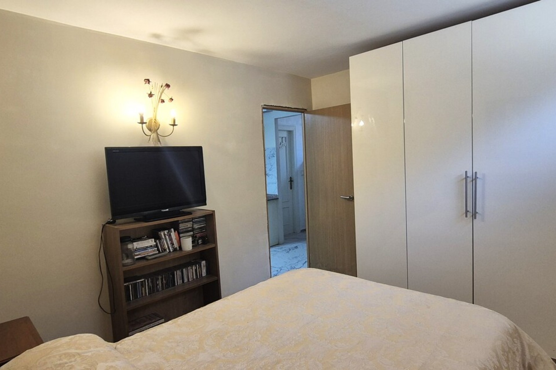 Resale - Villa -
Villamartin - Costa Blanca