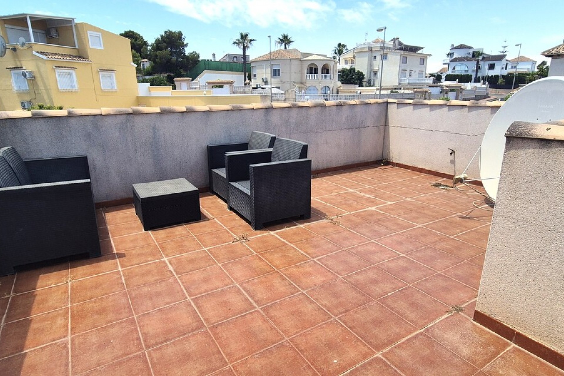 Resale - Villa -
Villamartin - Costa Blanca