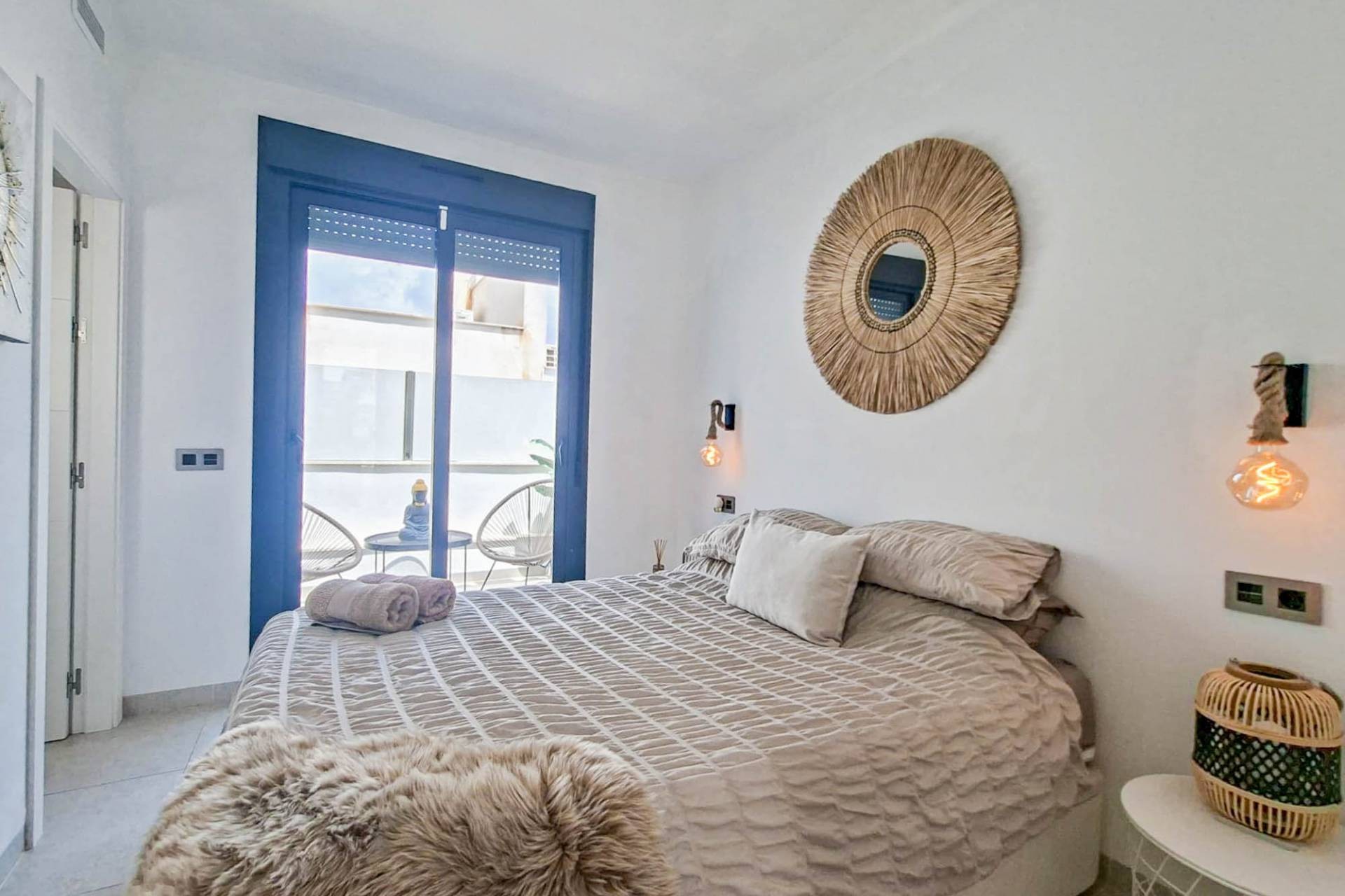 Resale - Villa -
Villamartin - Costa Blanca