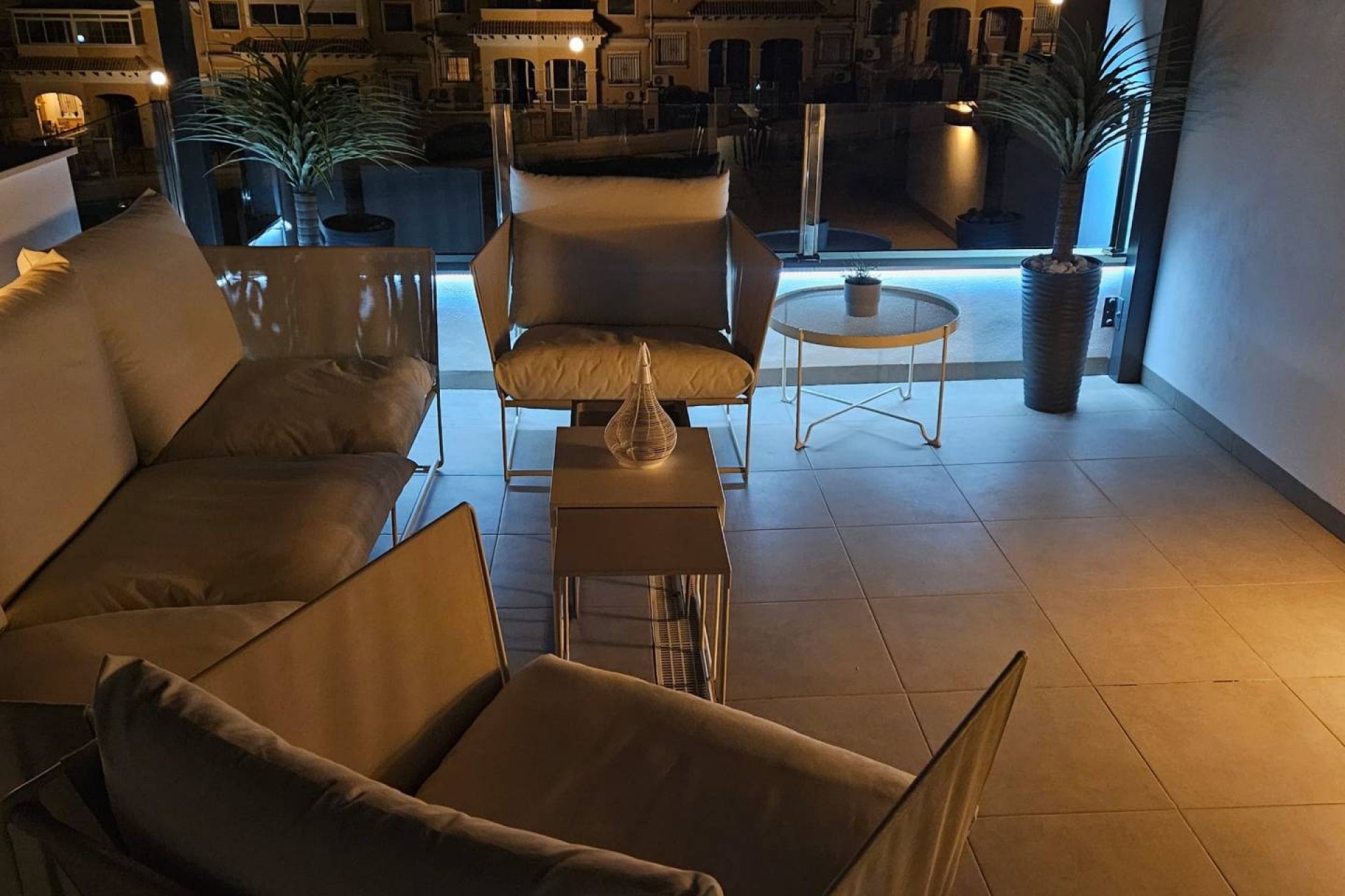 Resale - Villa -
Villamartin - Costa Blanca