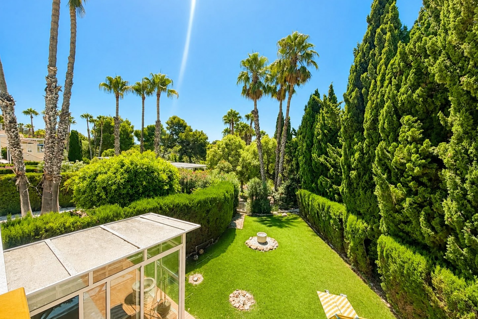 Resale - Villa -
Villamartin - Costa Blanca