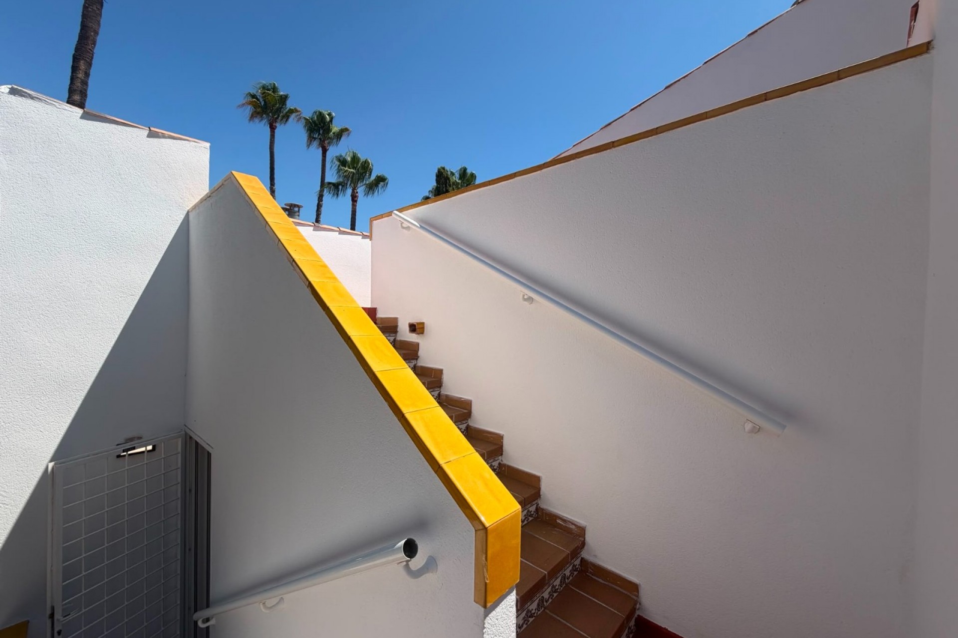 Resale - Villa -
Villamartin - Costa Blanca