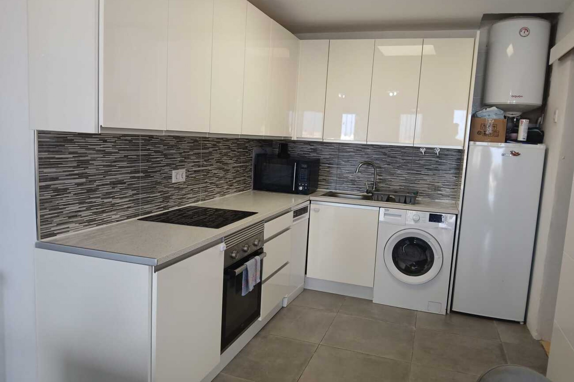 Resale - Villa -
Villamartin - Costa Blanca
